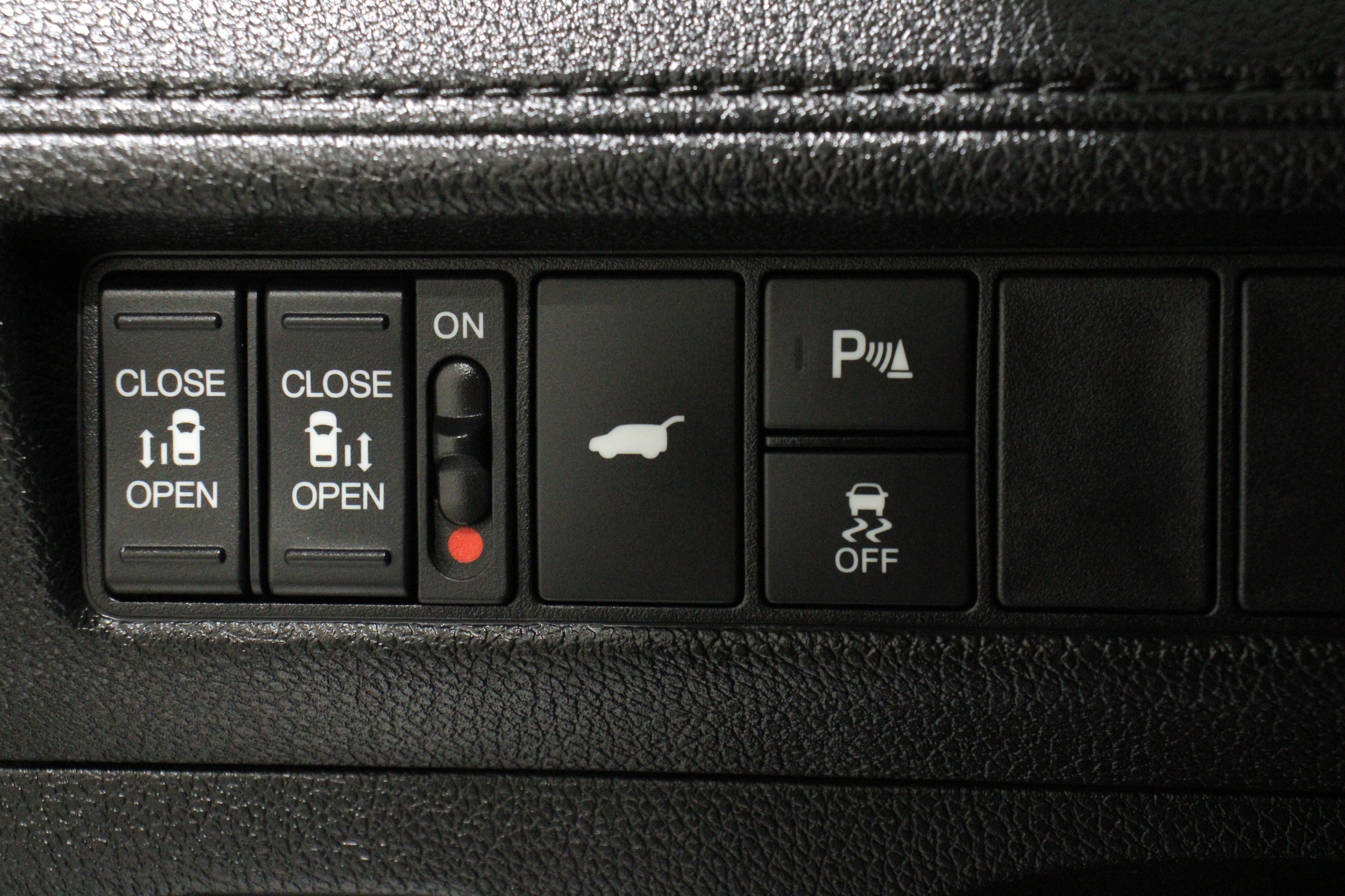 2025 Honda Odyssey Touring - Photo 11