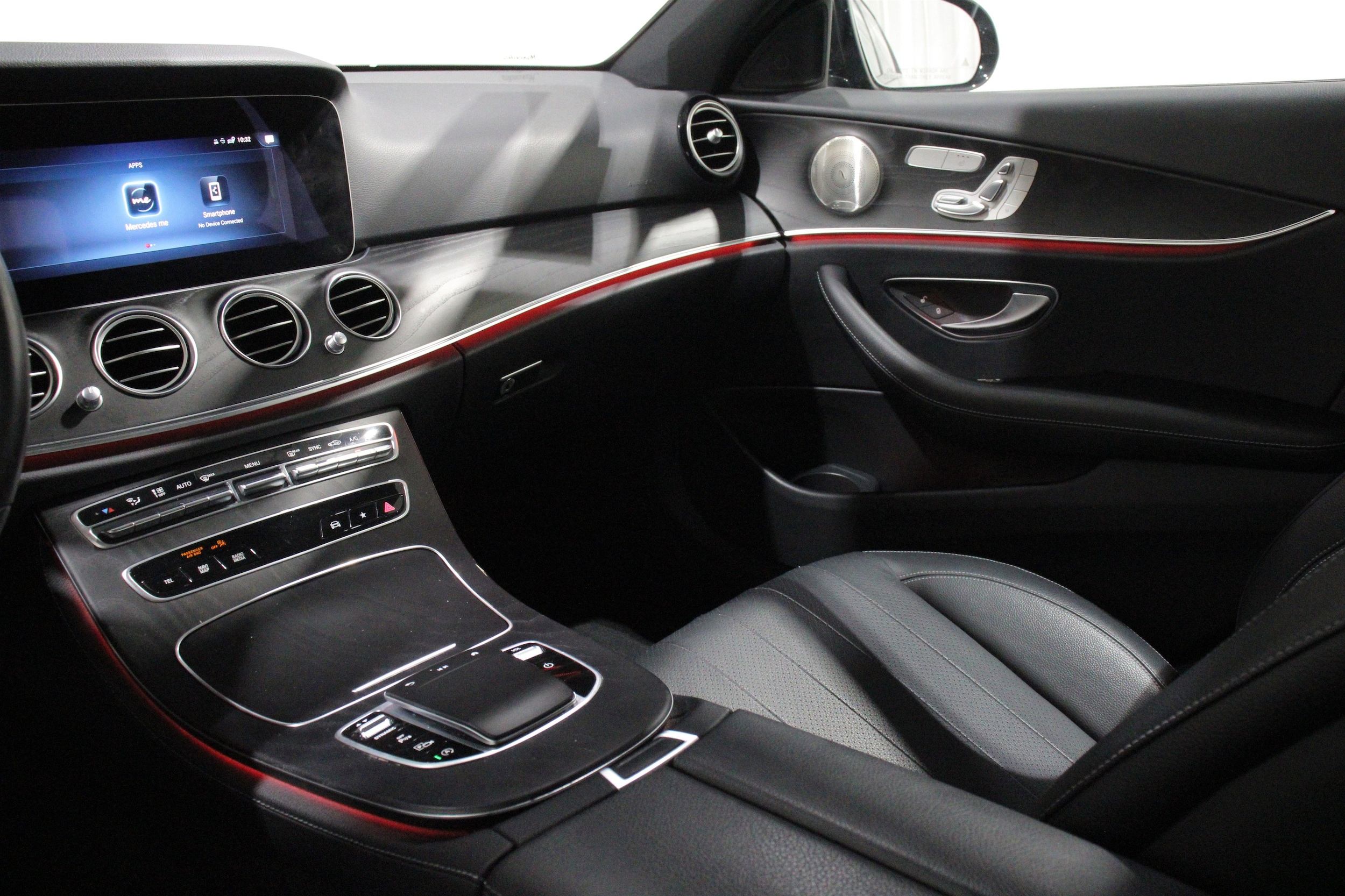 2022 Mercedes-Benz E-Class E350 - Photo 20