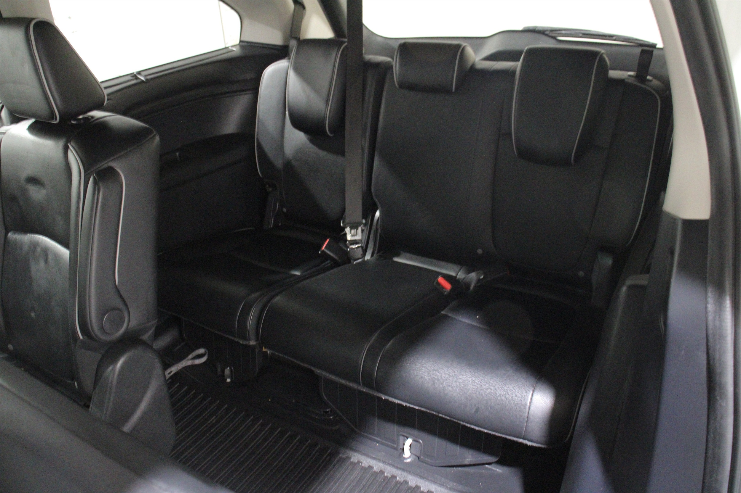 2025 Honda Odyssey Touring - Photo 25