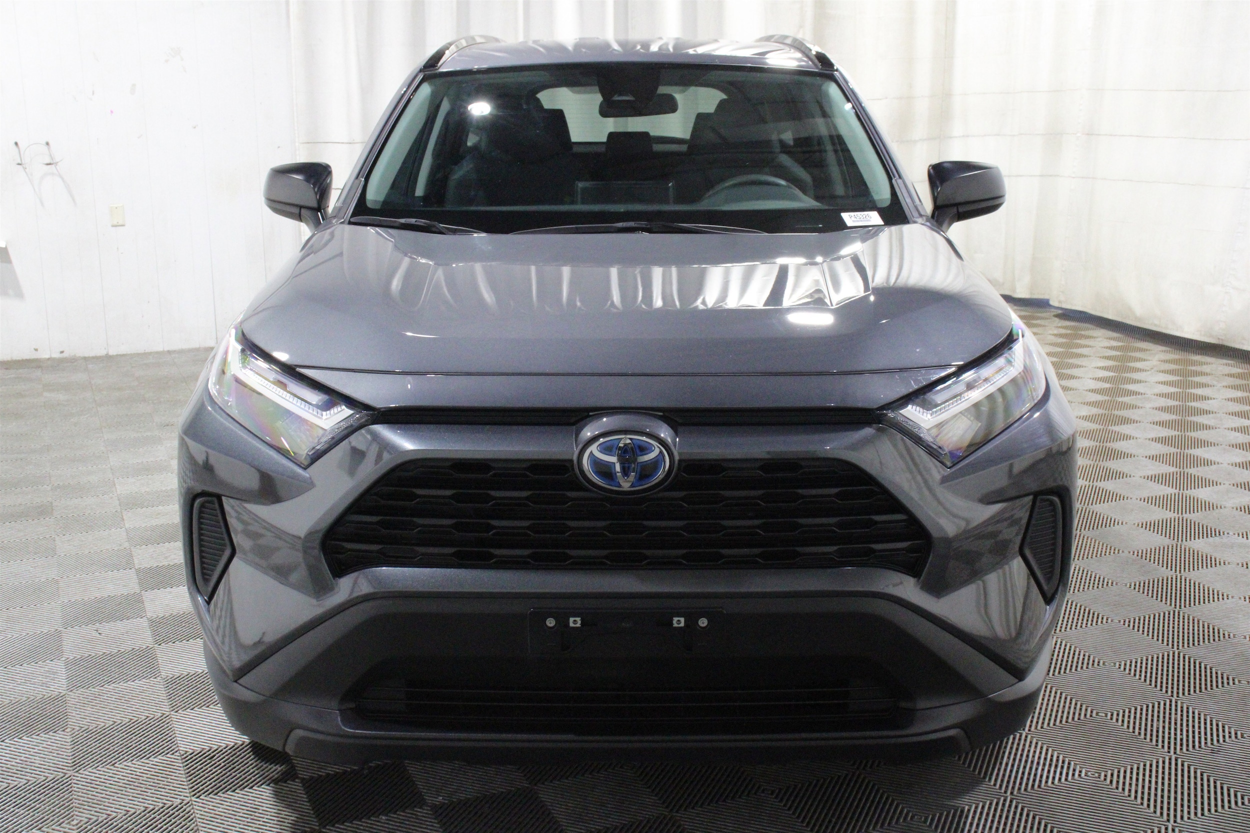 2024 Toyota RAV4 LE - Photo 29