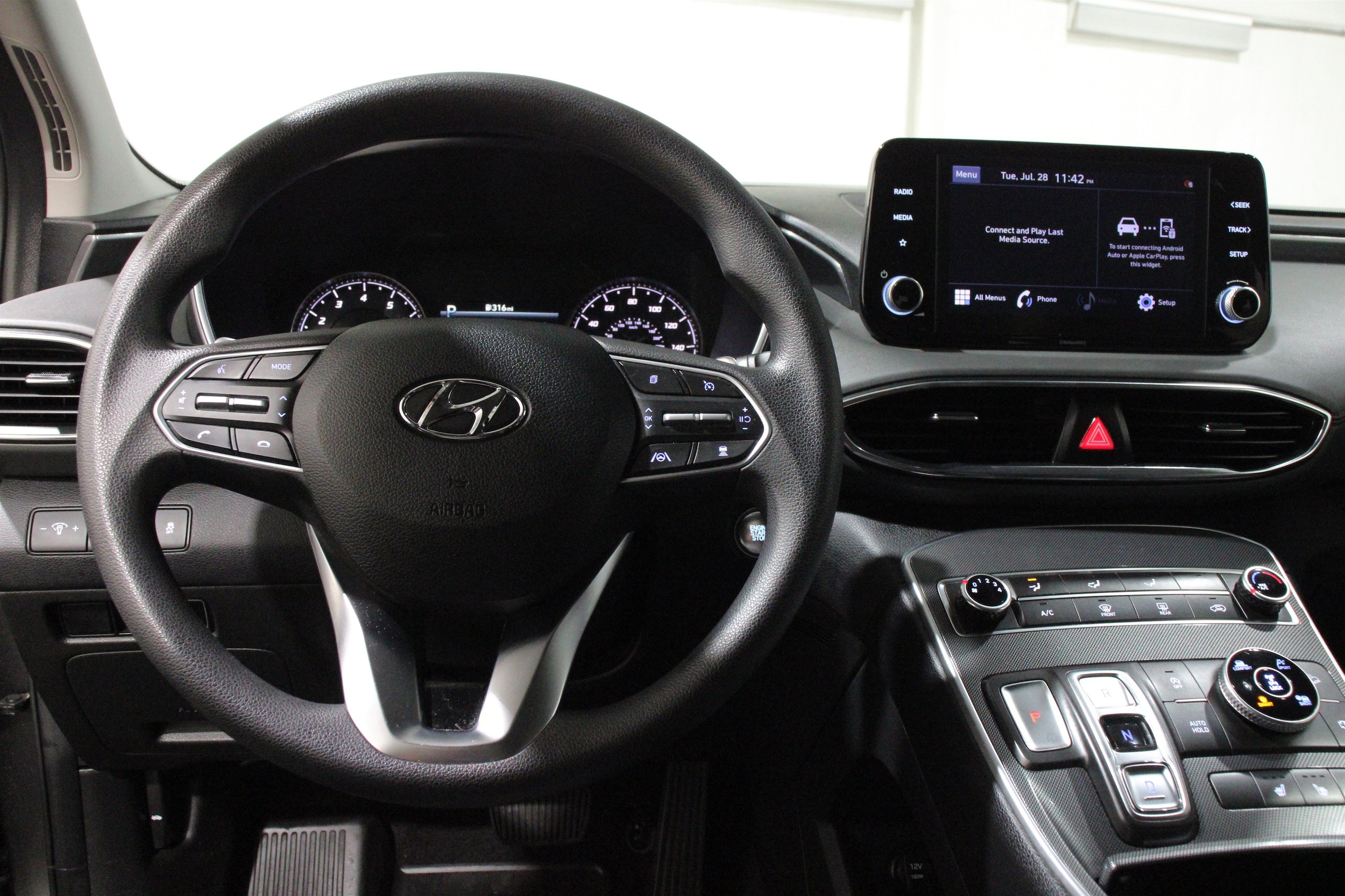 2022 Hyundai Santa Fe SEL - Photo 8