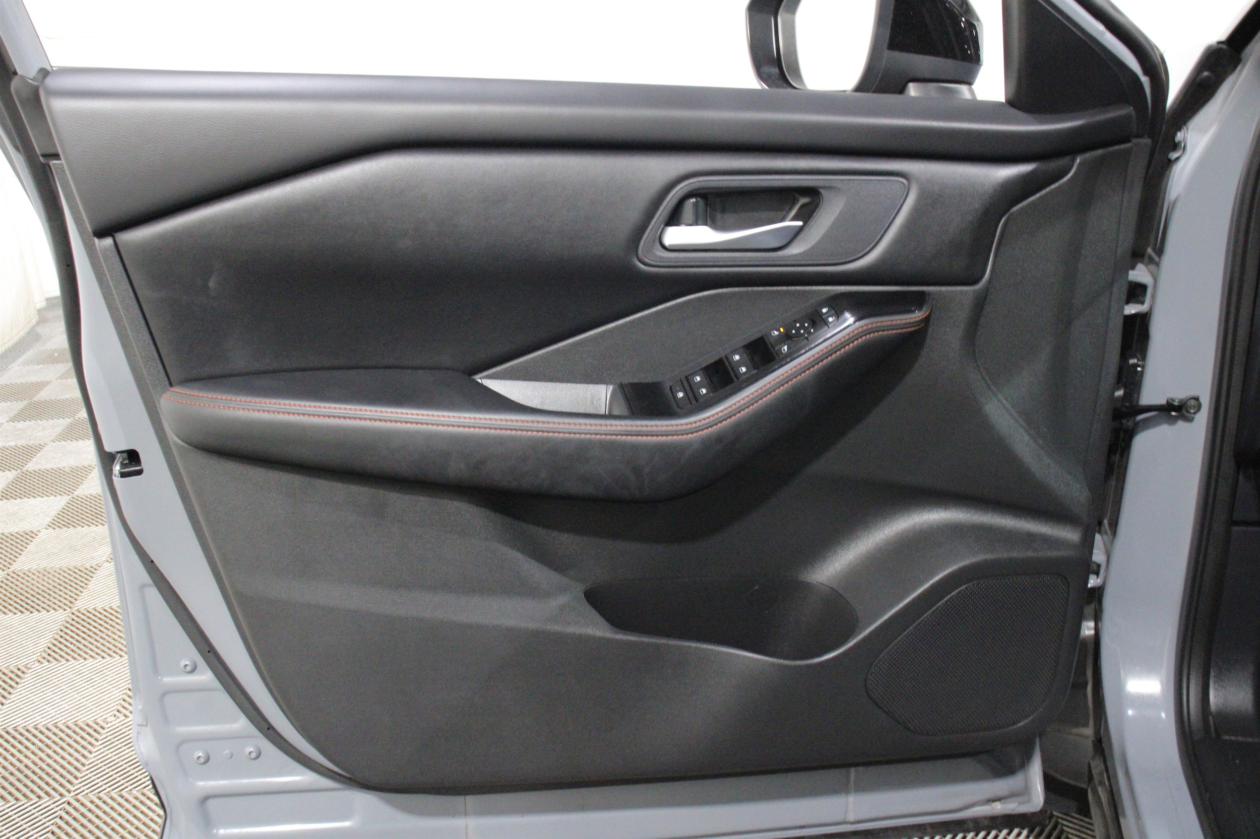 2025 Nissan Rogue Rock Creek - Photo 6
