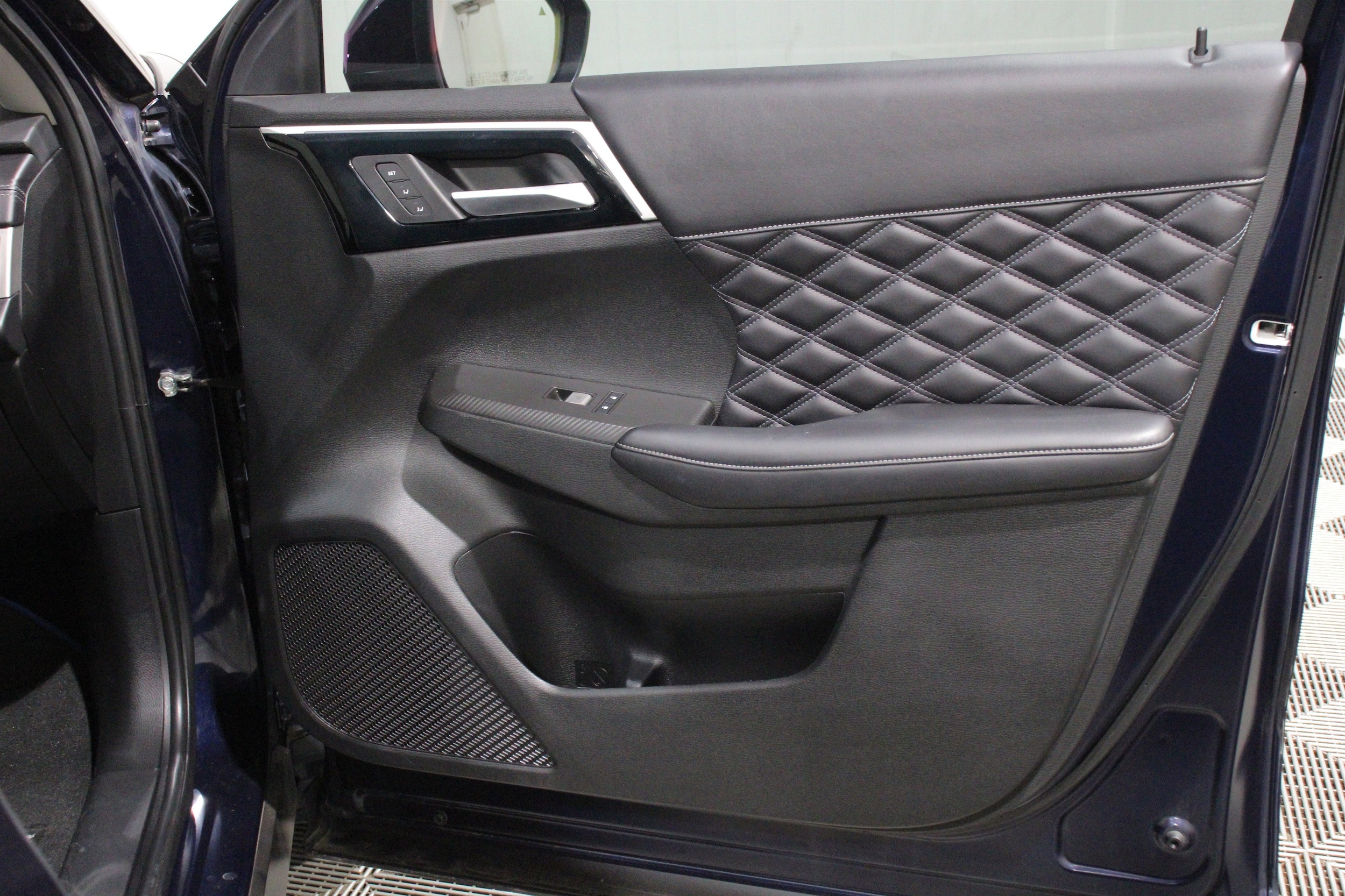 2023 Mitsubishi Outlander Plug-In Hybrid SEL - Photo 31