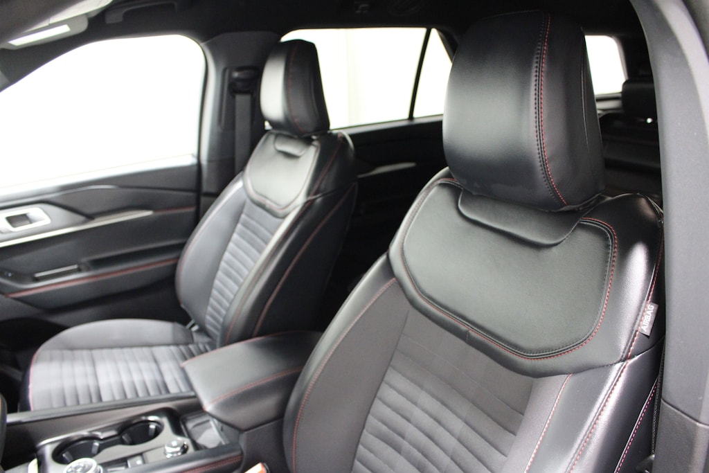 Used 2025 Ford Explorer ST-Line SUV