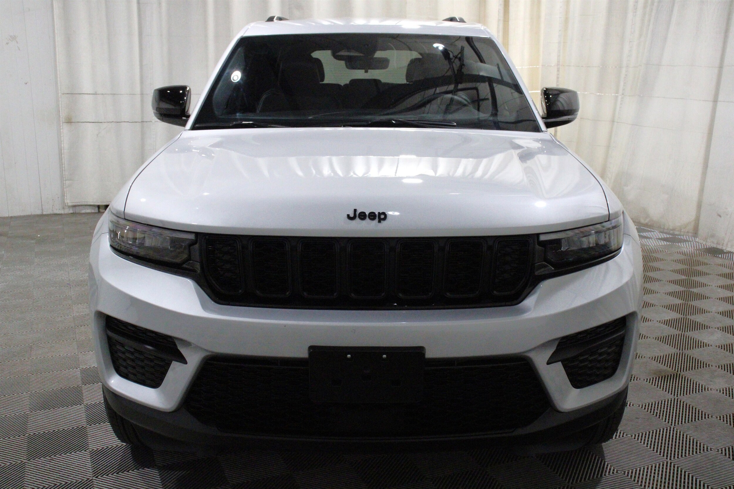 2025 Jeep Grand Cherokee Altitude - Photo 31