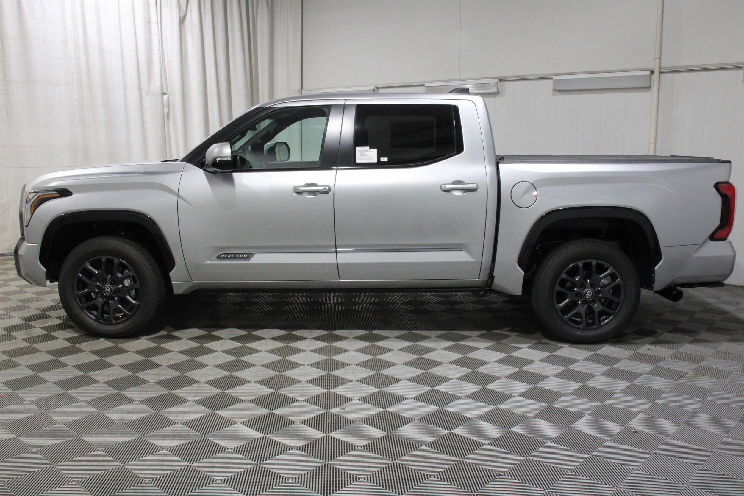 2026 Toyota Tundra Platinum - Photo 36