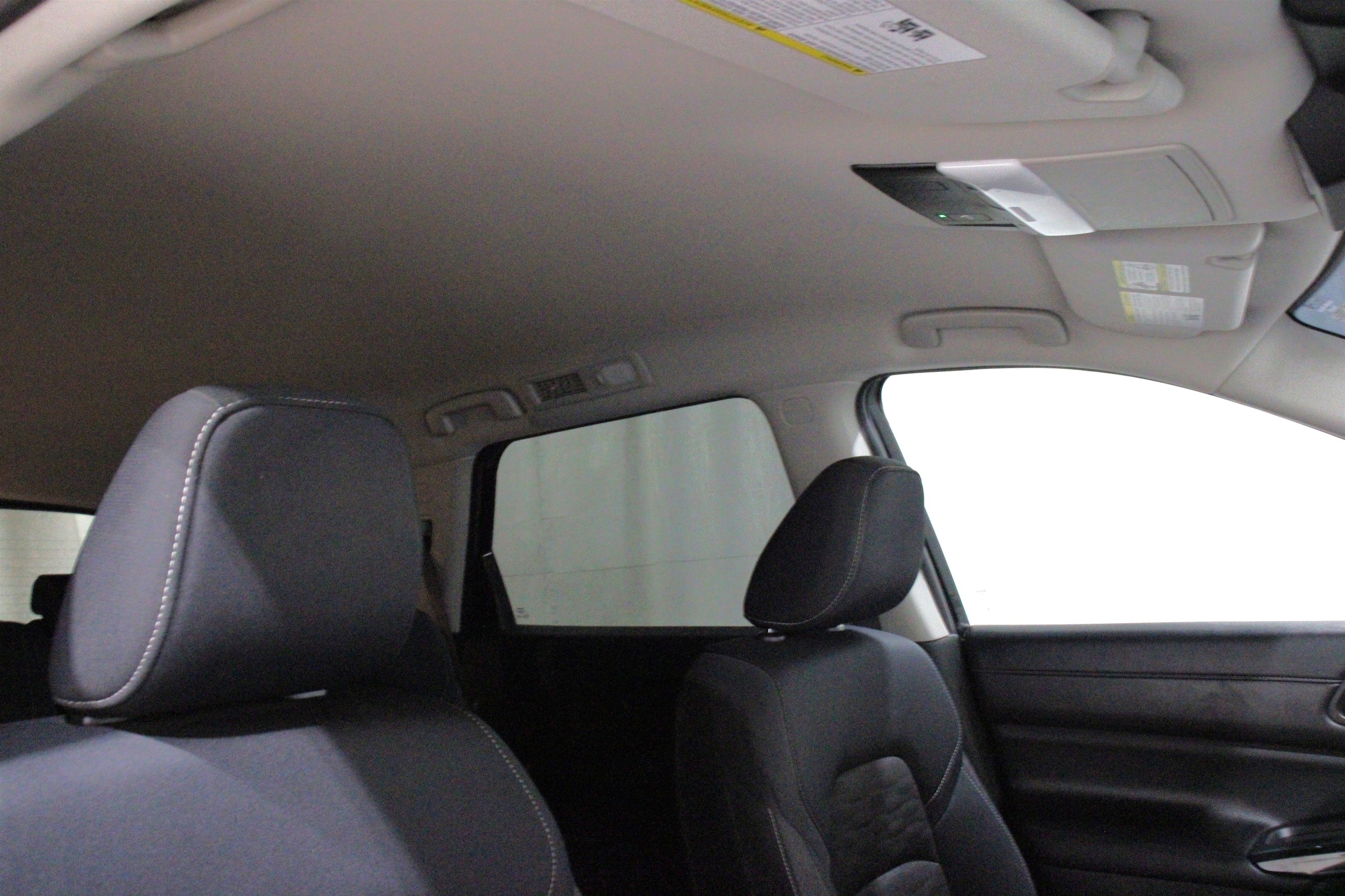 2025 Nissan Pathfinder SV - Photo 30
