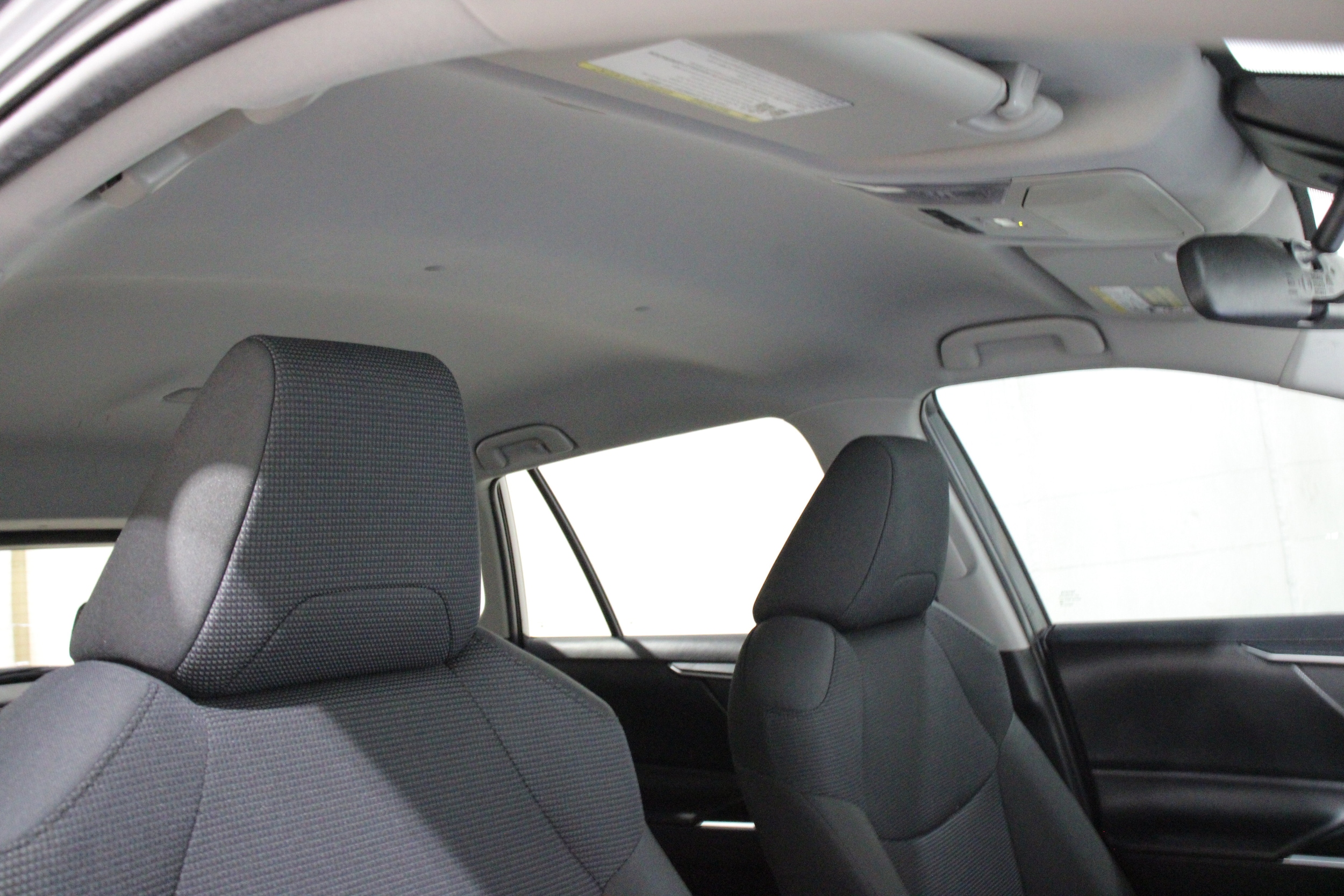 2024 Toyota RAV4 LE - Photo 27