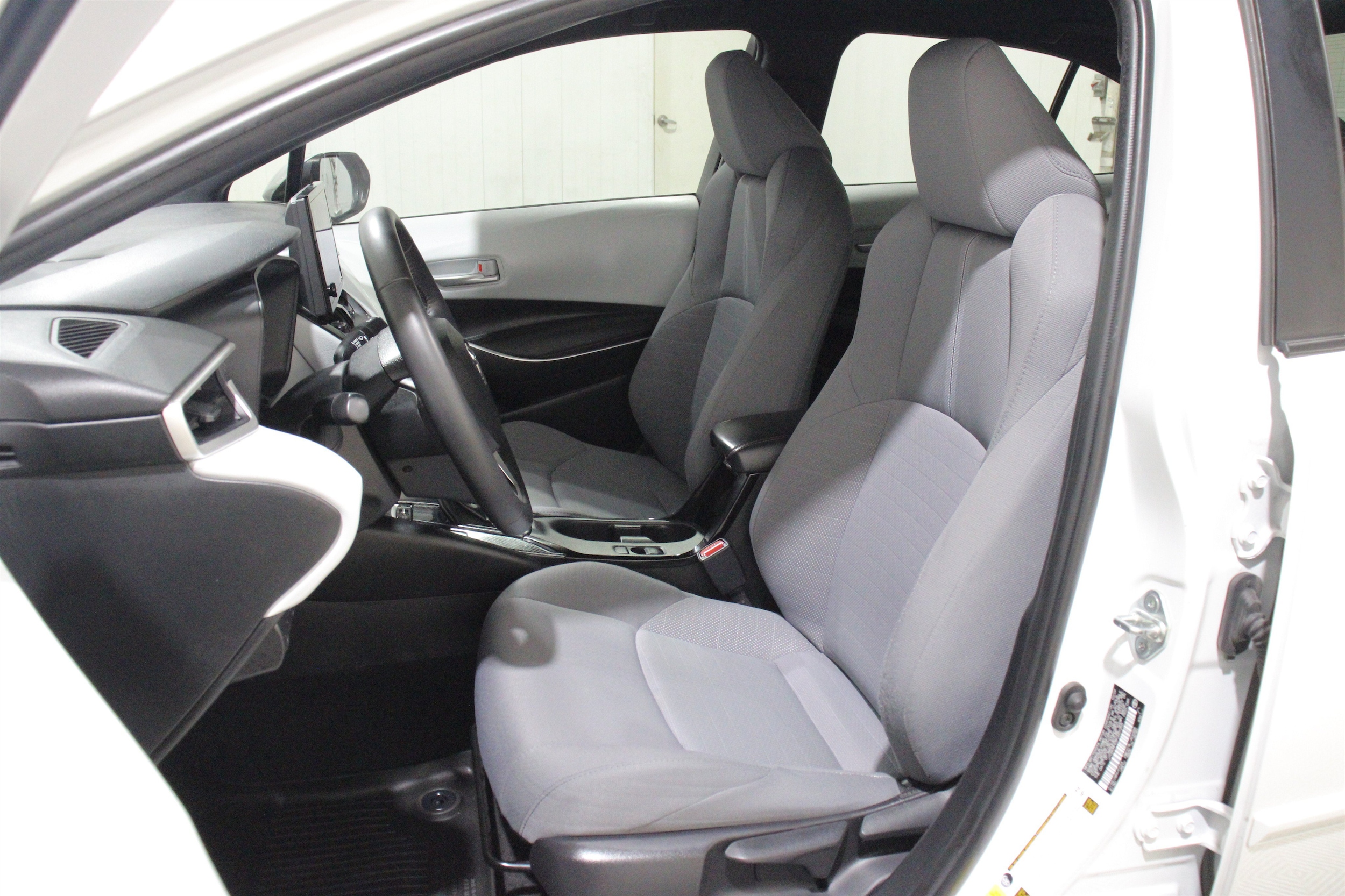 2023 Toyota Corolla SE - Photo 5