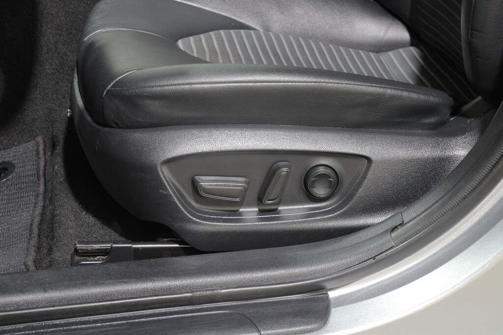 Used 2023 Toyota Camry SE Sedan