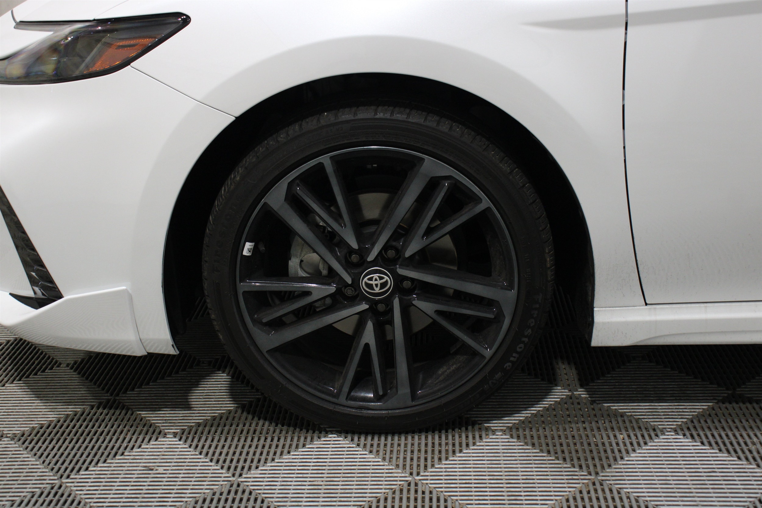 2025 Toyota Camry XSE - Photo 39