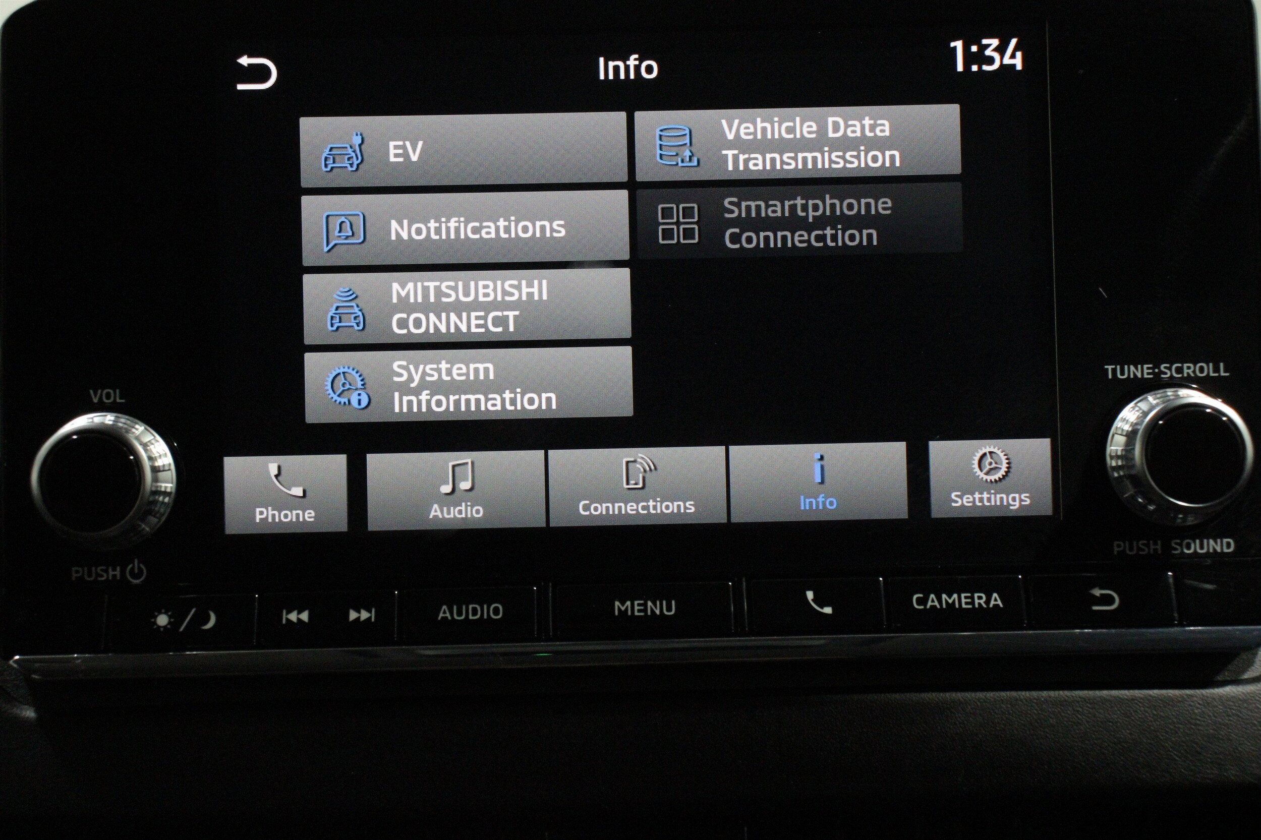 2024 Mitsubishi Outlander Plug-in Hybrid ES - Photo 15