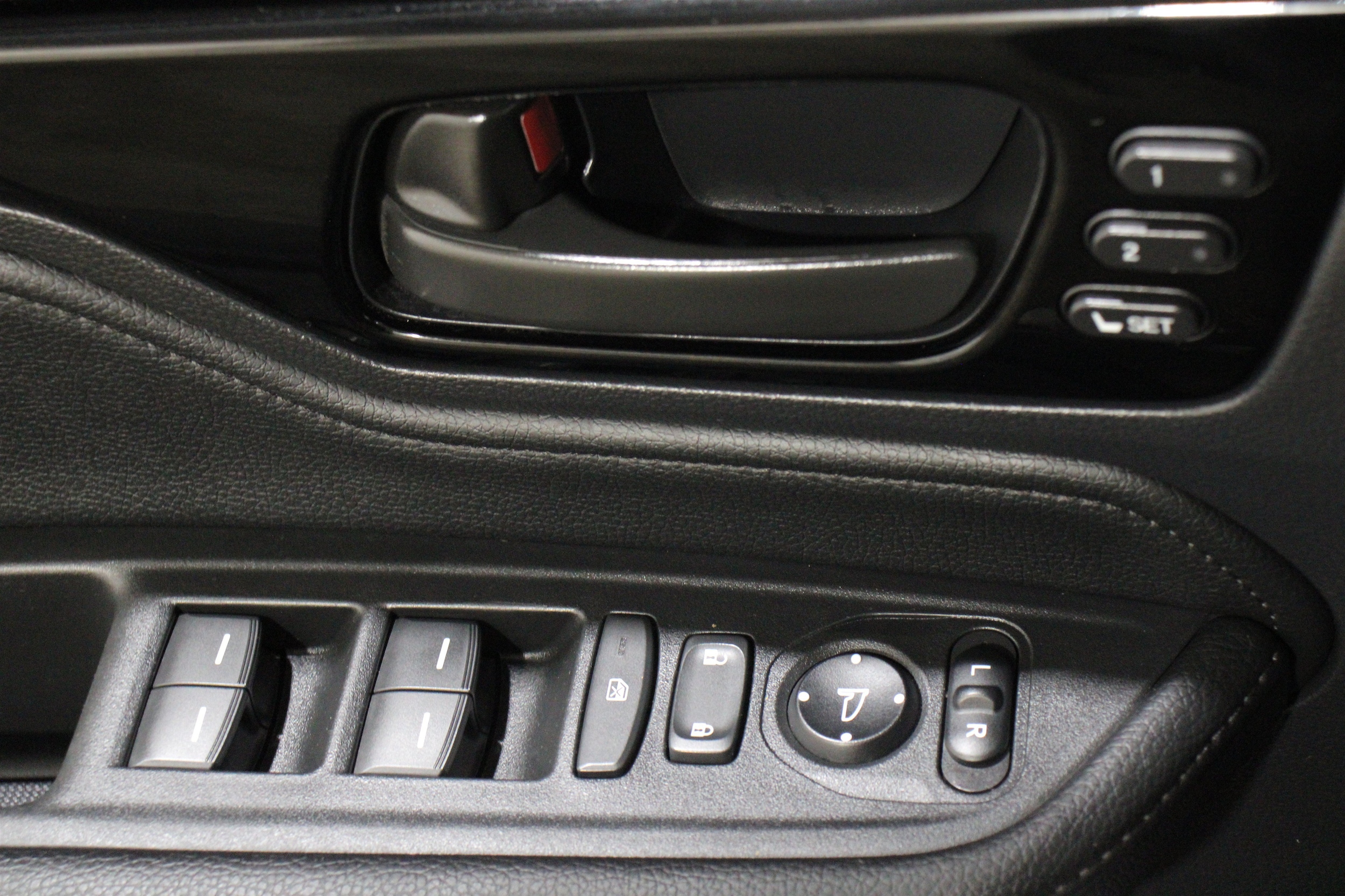 2025 Honda Odyssey Touring - Photo 7