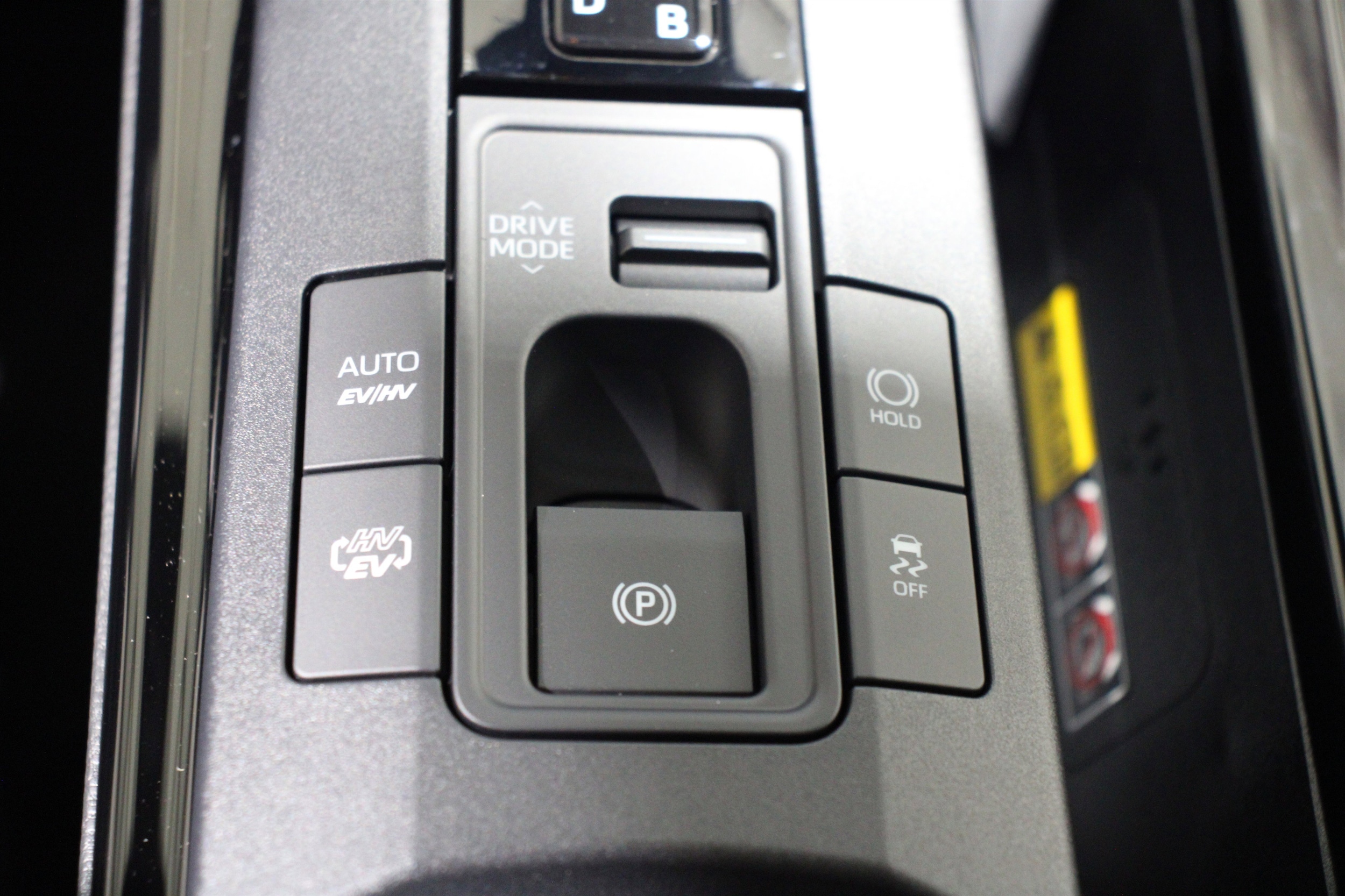 2026 Toyota Prius Plug-in Hybrid XSE Premium - Photo 19