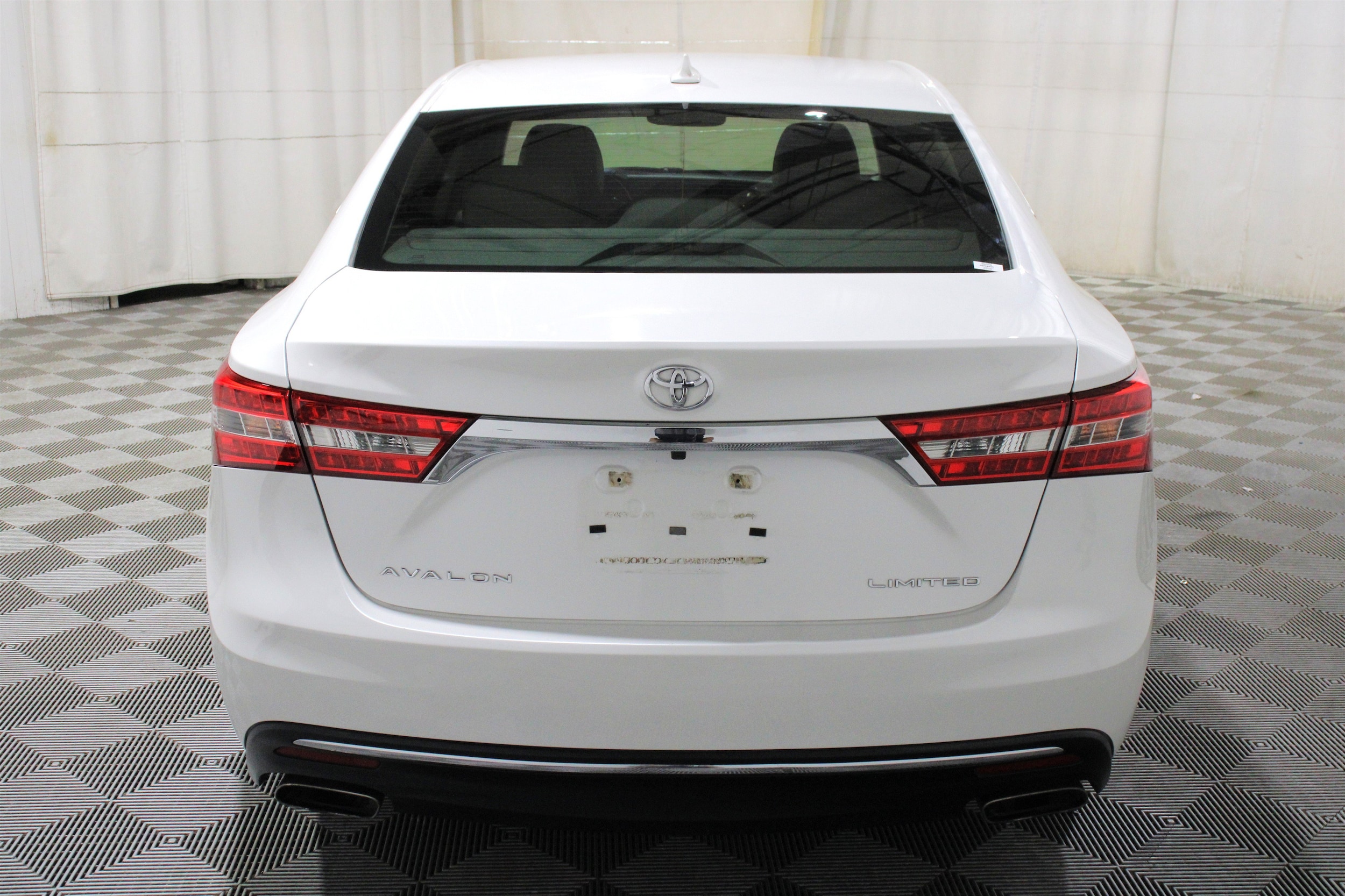 2018 Toyota Avalon Limited - Photo 33