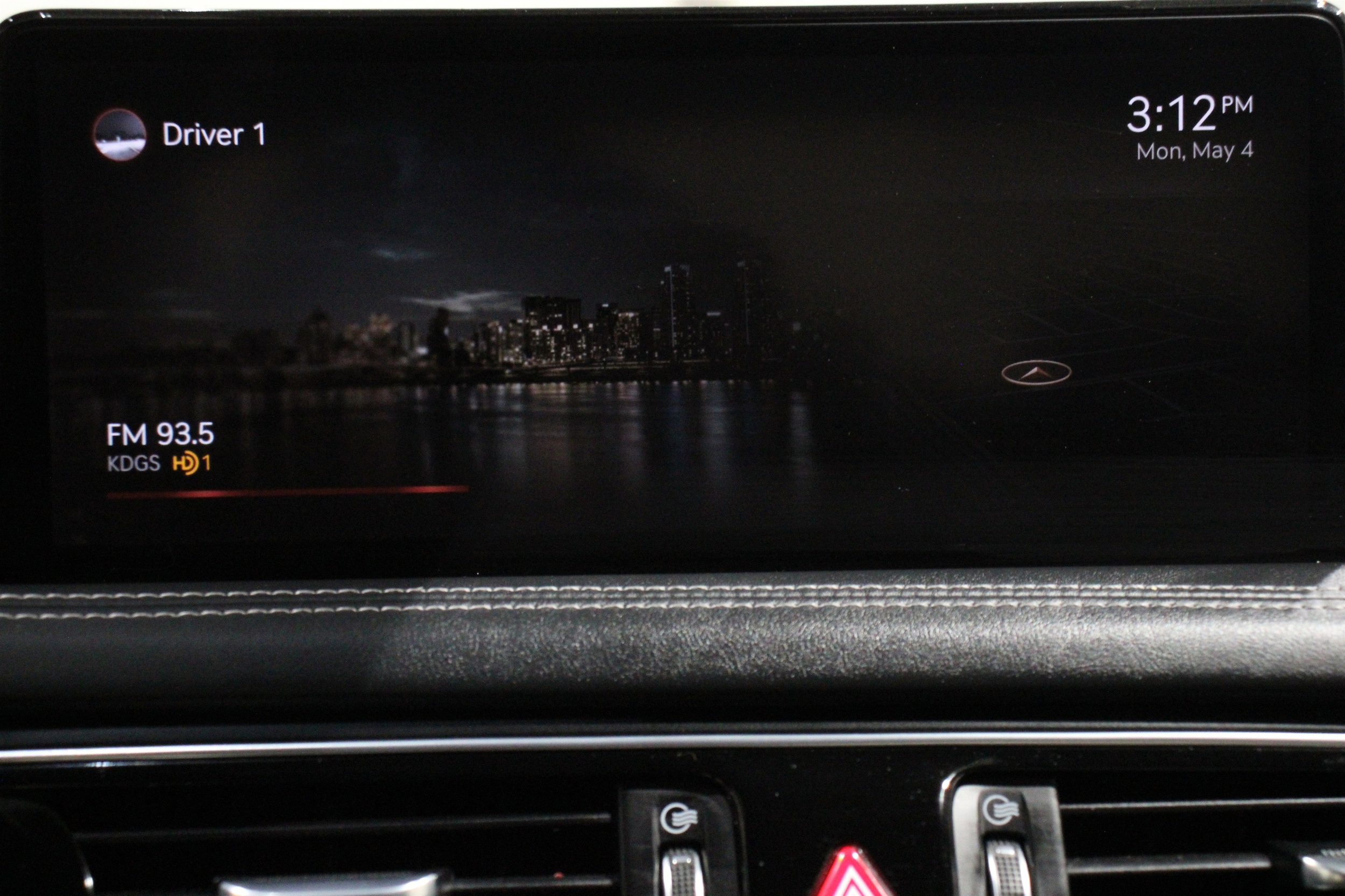2022 GENESIS G70 Standard - Photo 14