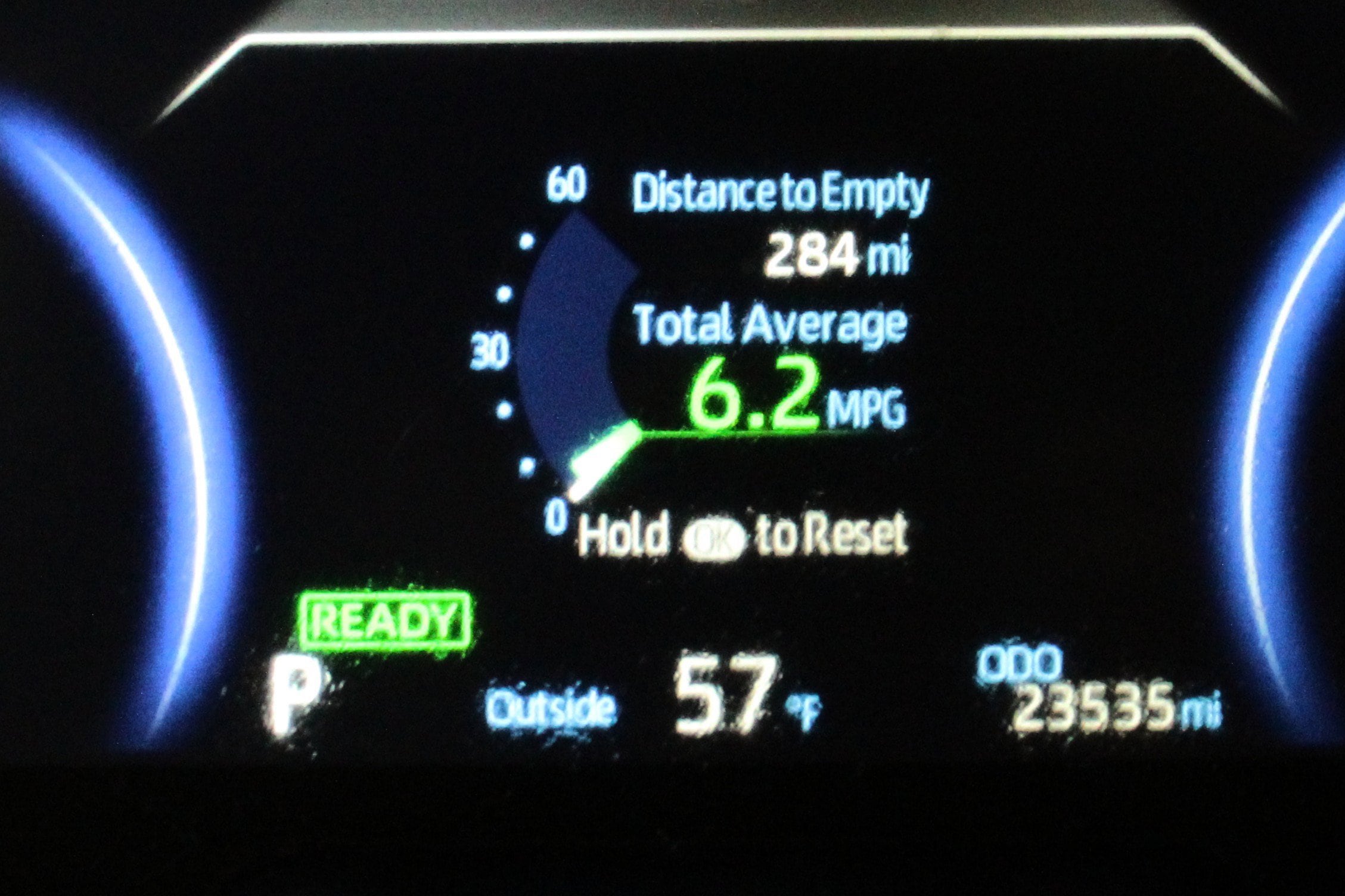 2024 Toyota RAV4 LE - Photo 13
