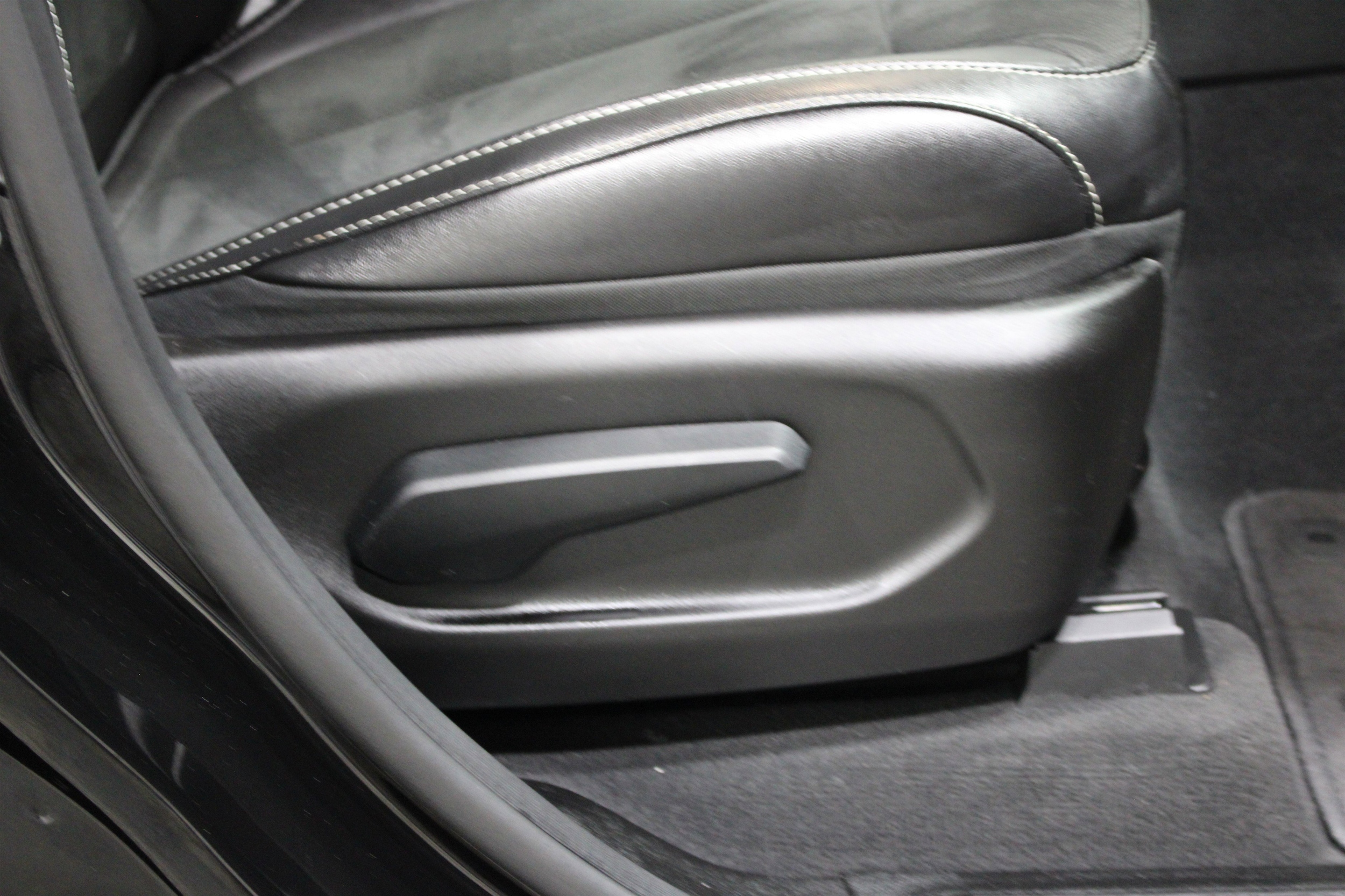 2025 Jeep Grand Cherokee Altitude - Photo 25