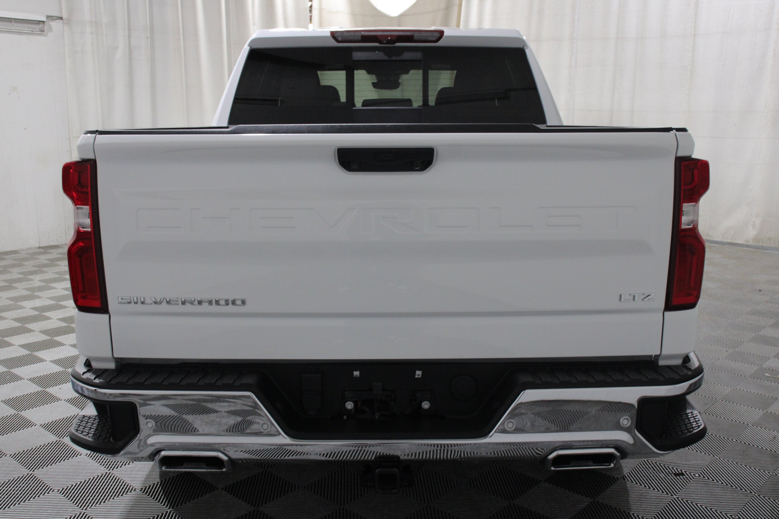 2024 Chevrolet Silverado 1500 LTZ - Photo 31