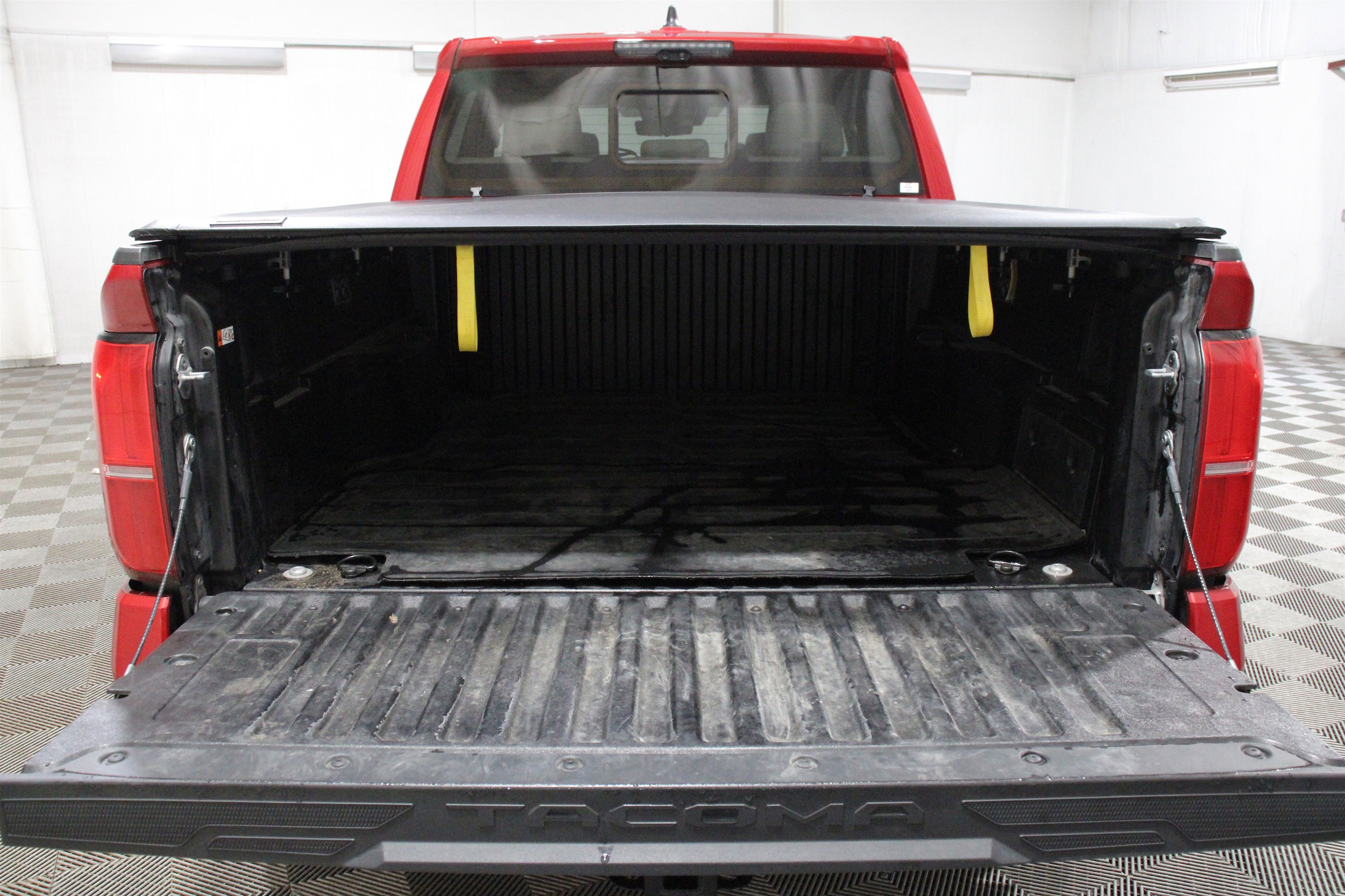 2025 Toyota Tacoma Limited - Photo 27