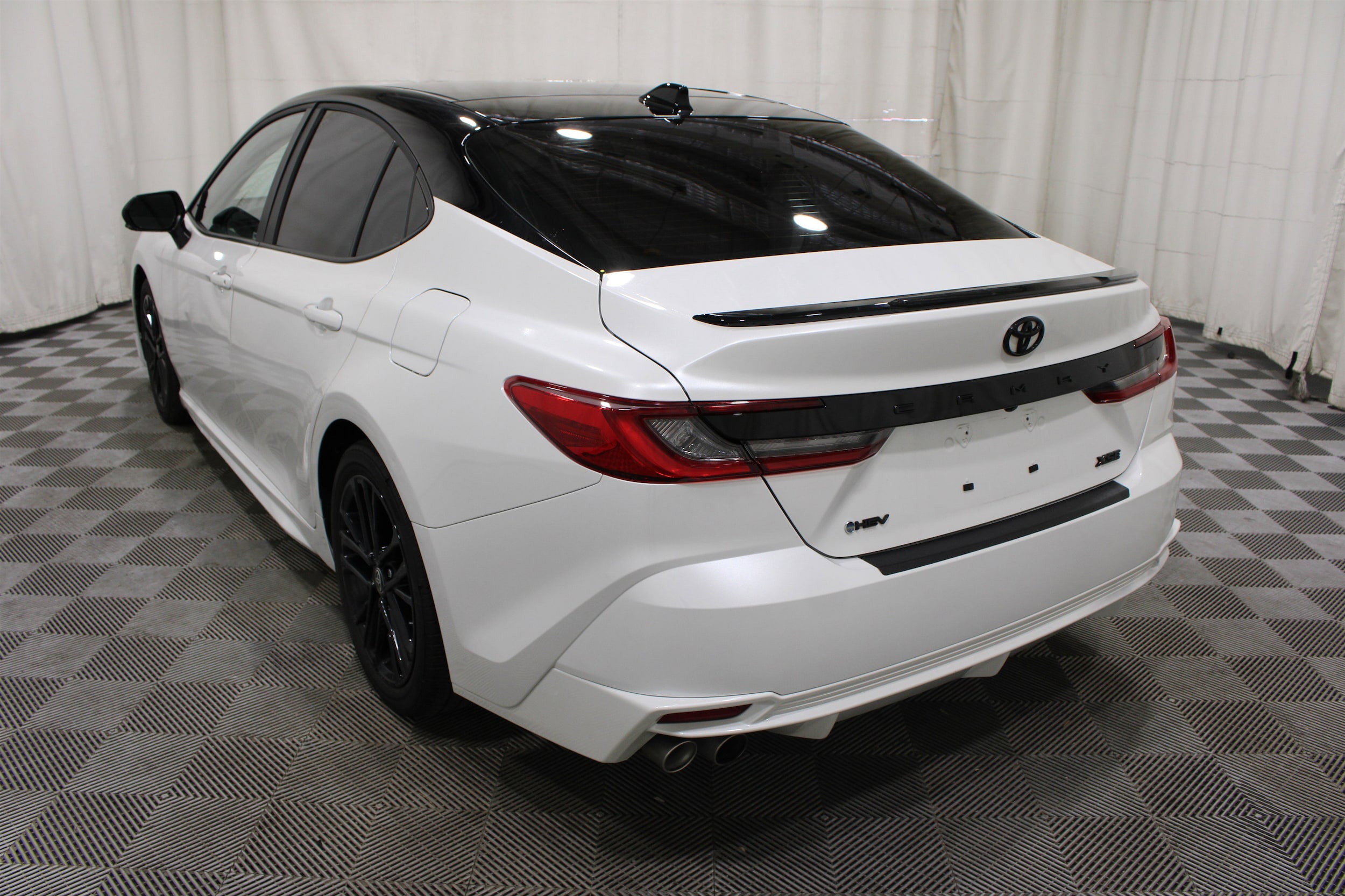 2025 Toyota Camry XSE - Photo 30