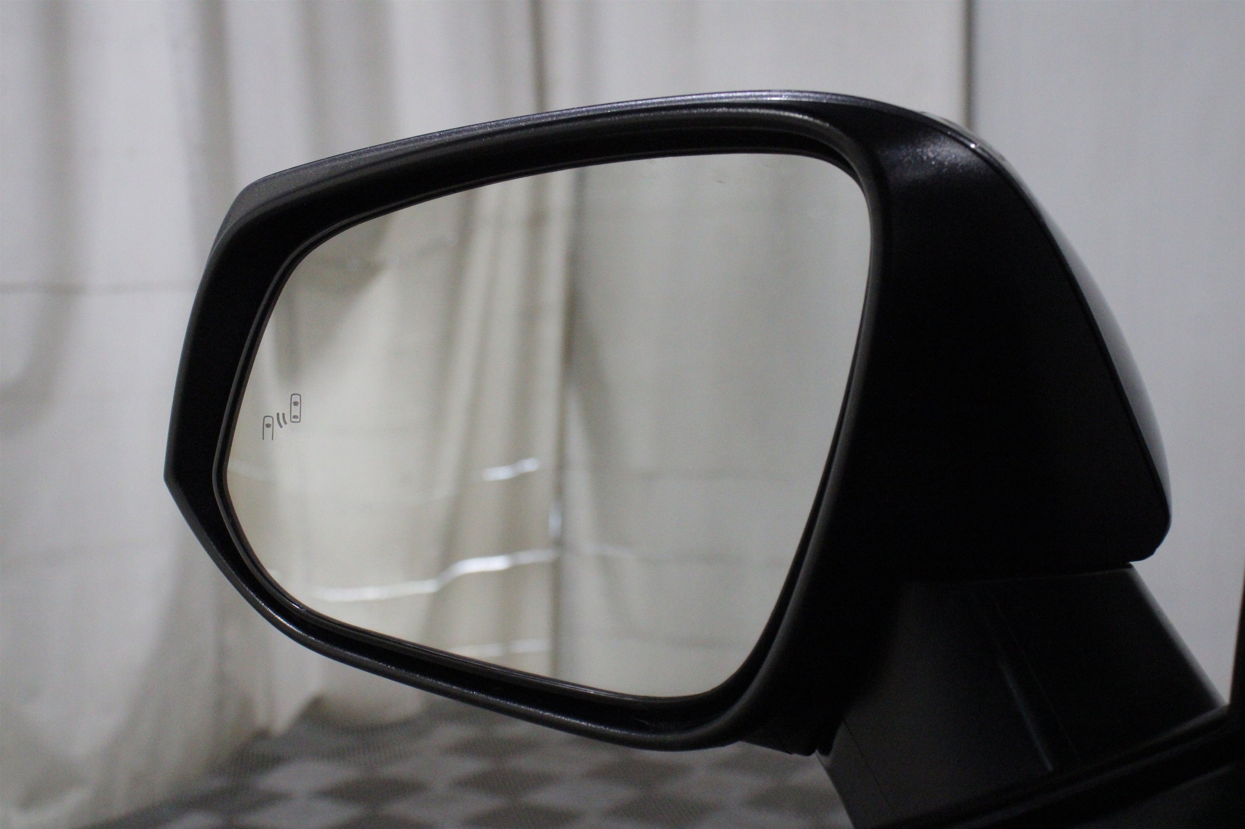 2025 Toyota RAV4 XLE - Photo 12