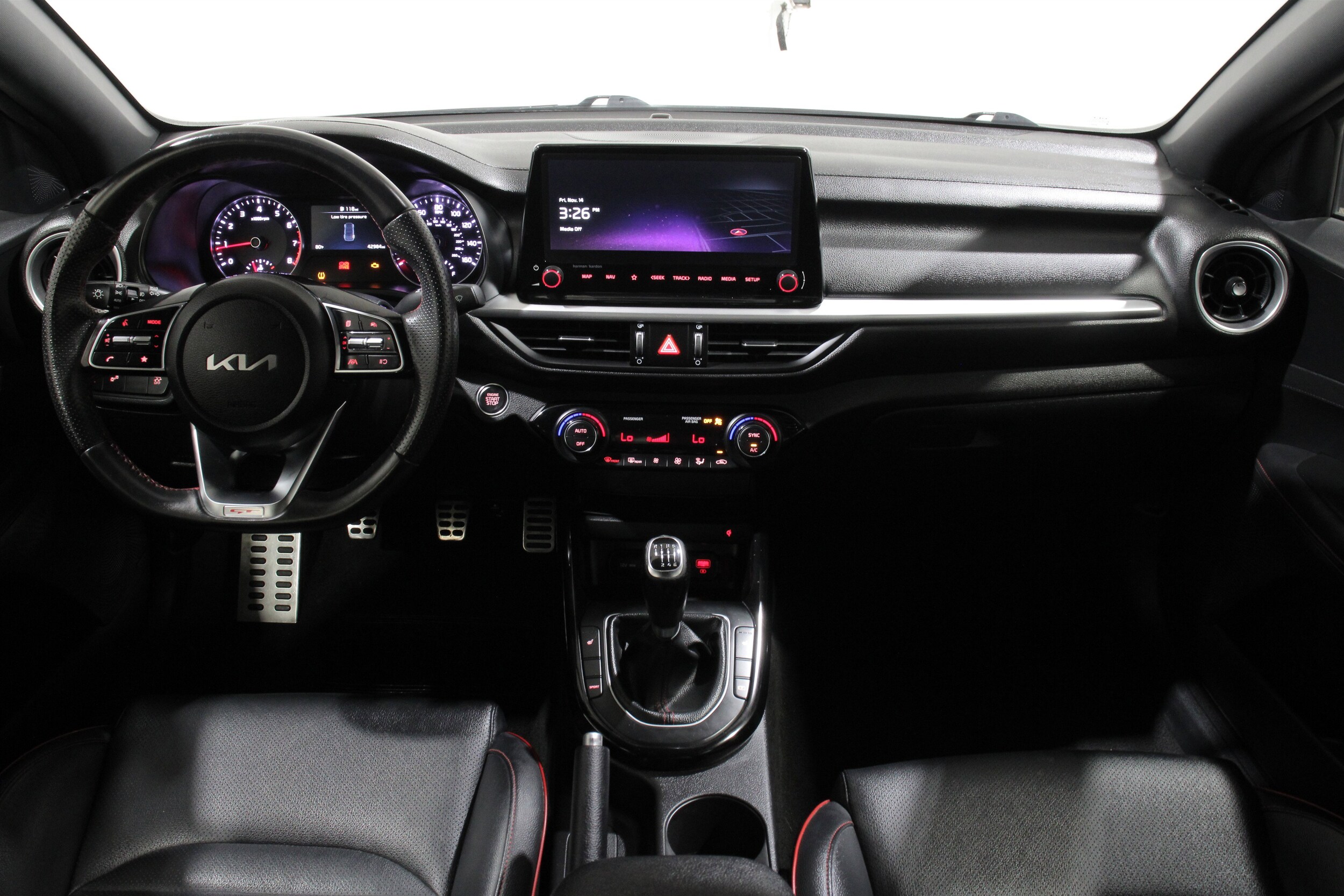 2023 Kia Forte GT photo 2