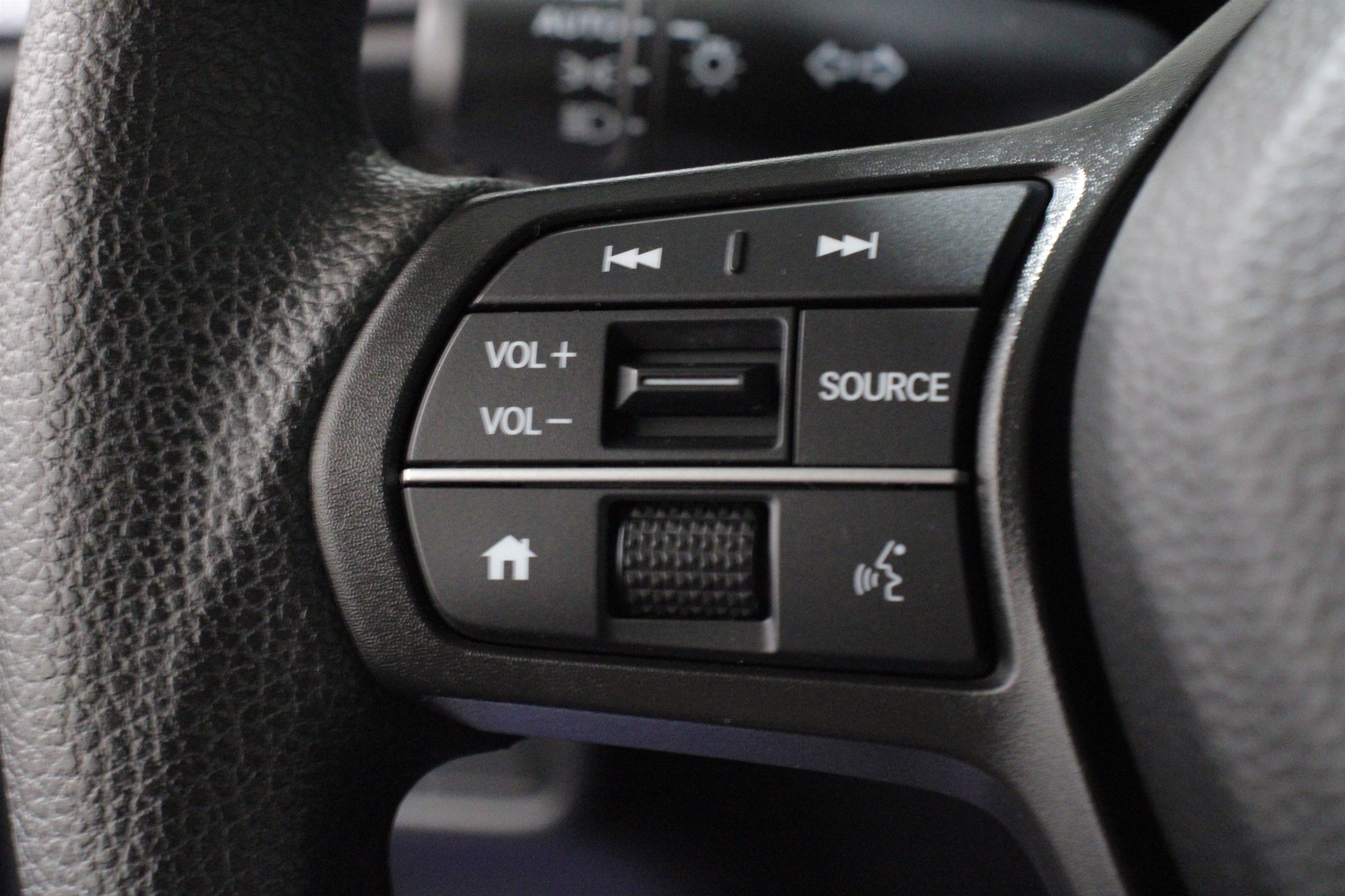 2025 Honda CR-V EX - Photo 9