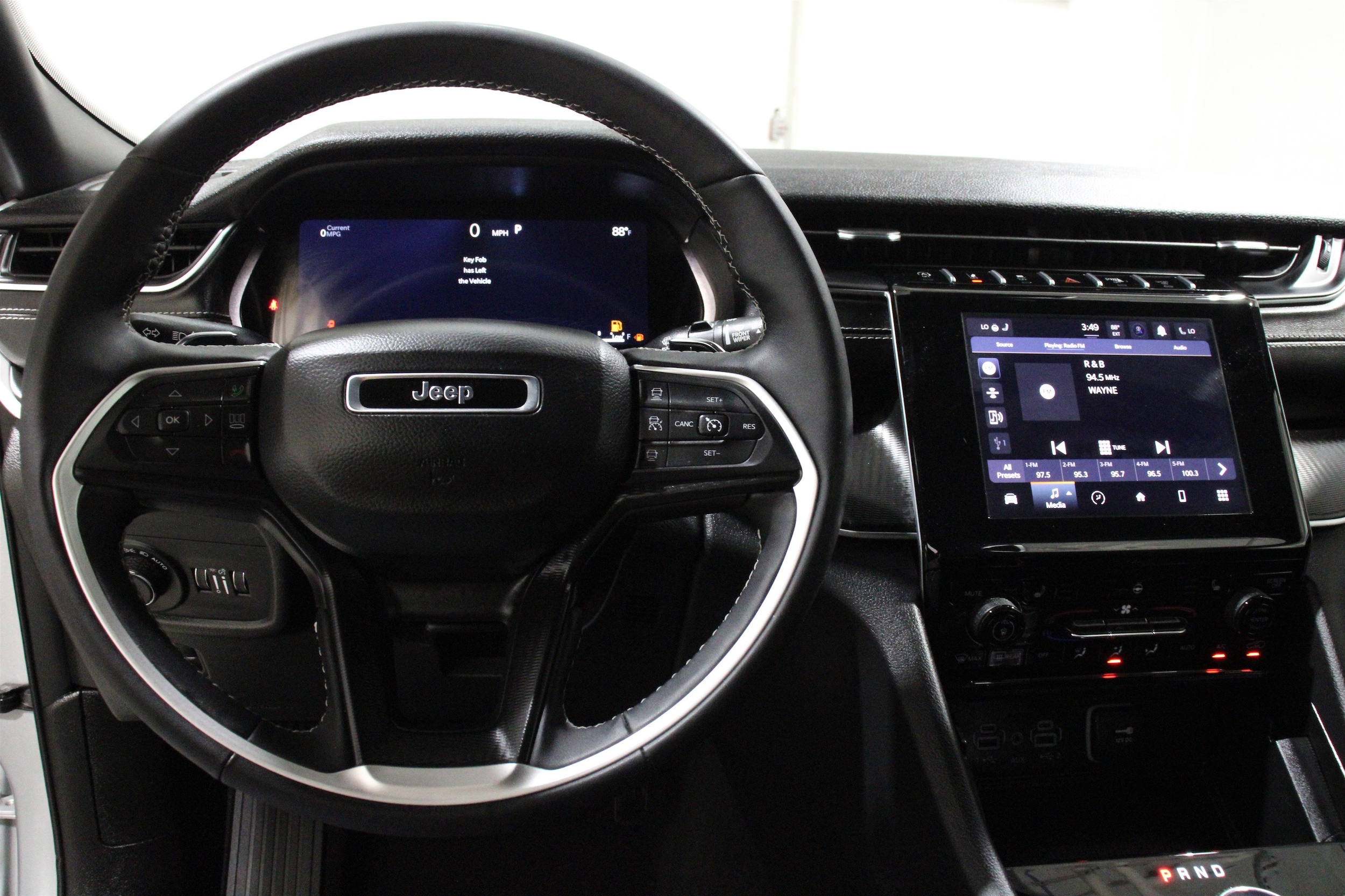 2025 Jeep Grand Cherokee Altitude - Photo 8