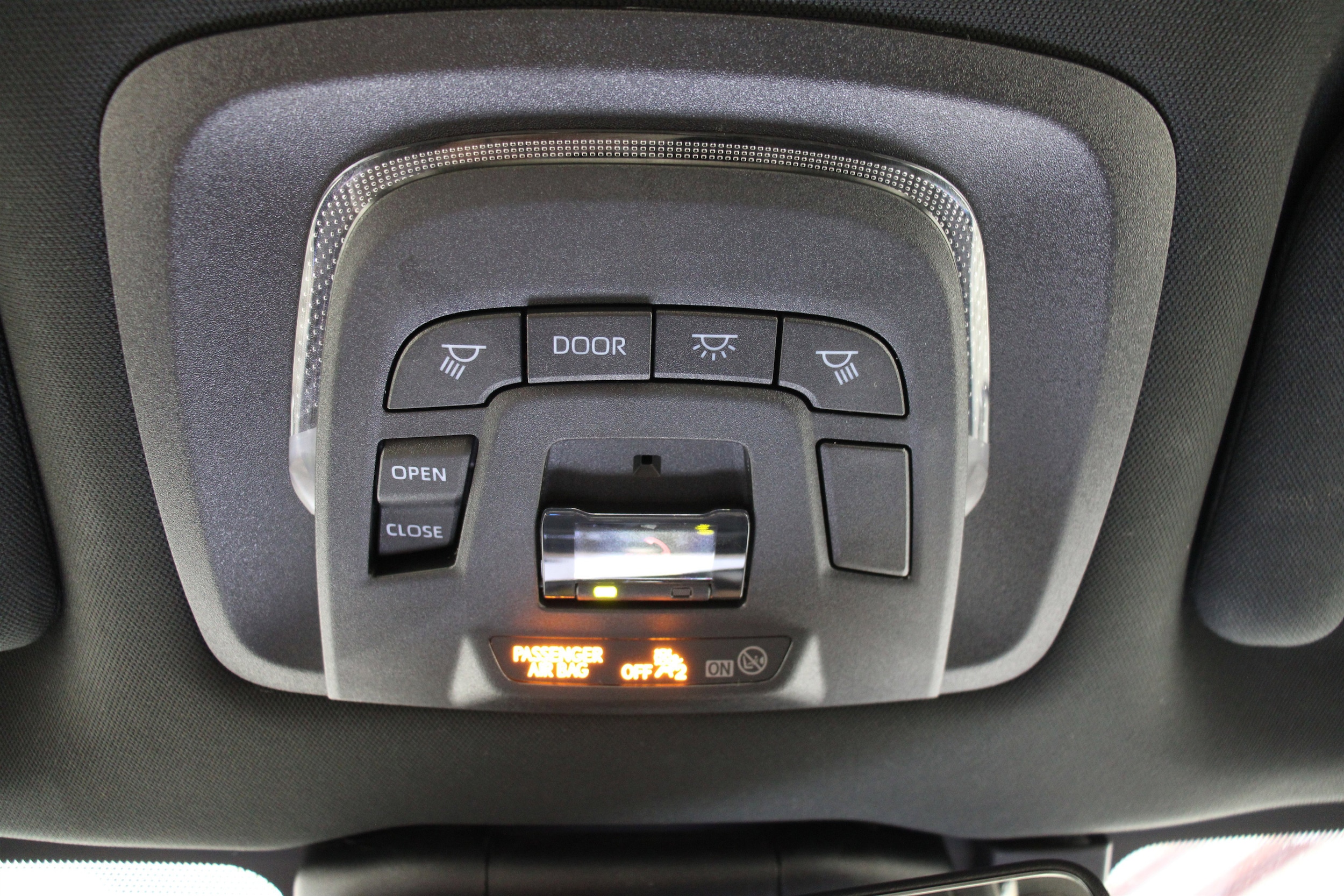 2025 Toyota Crown Limited - Photo 19