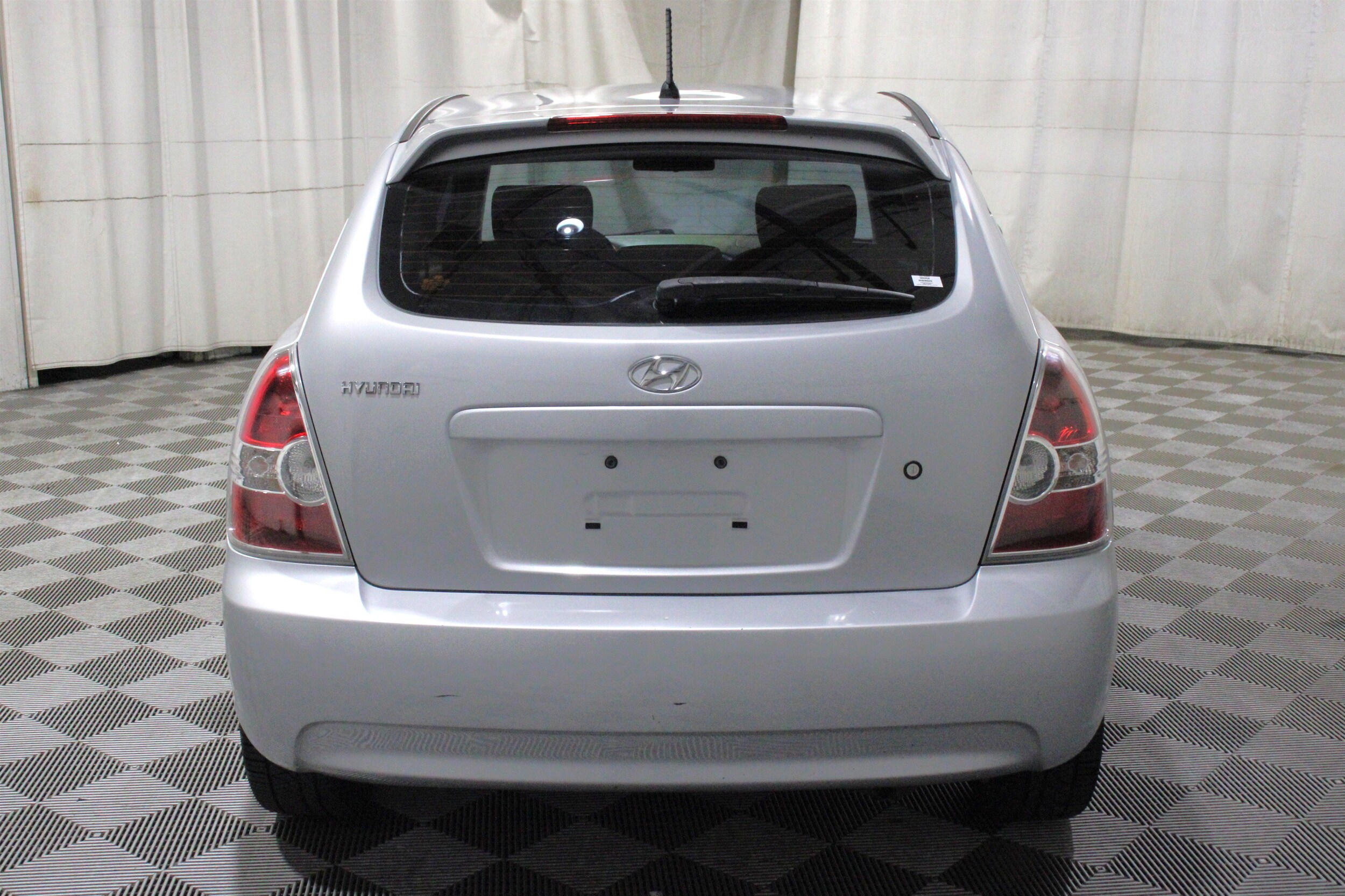 2008 Hyundai Accent SE - Photo 24