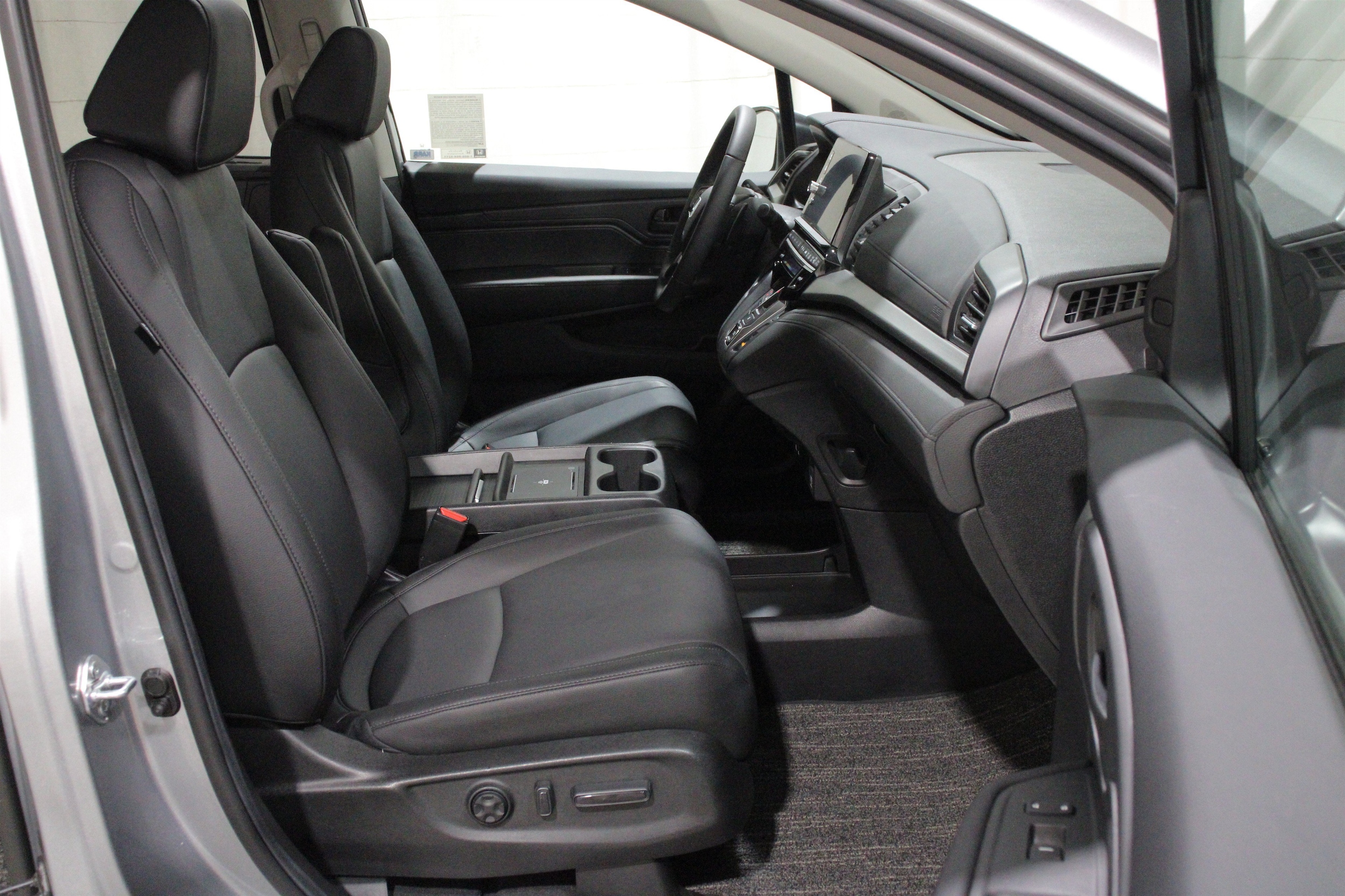 2026 Honda Odyssey EX-L - Photo 29