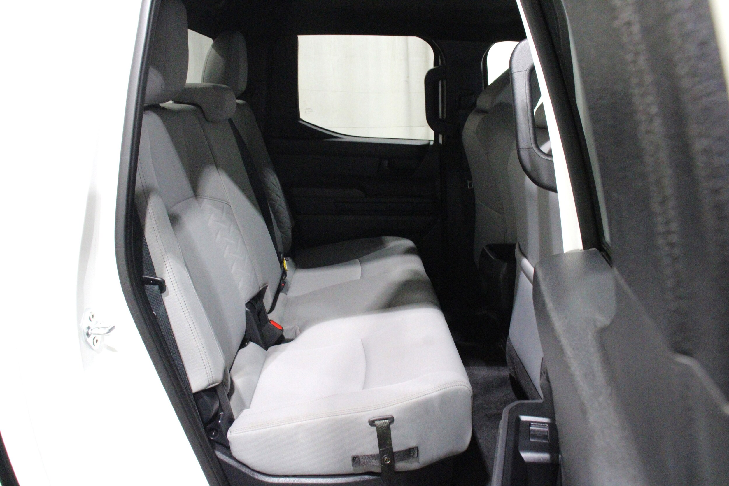2024 Toyota Tacoma SR5 - Photo 27