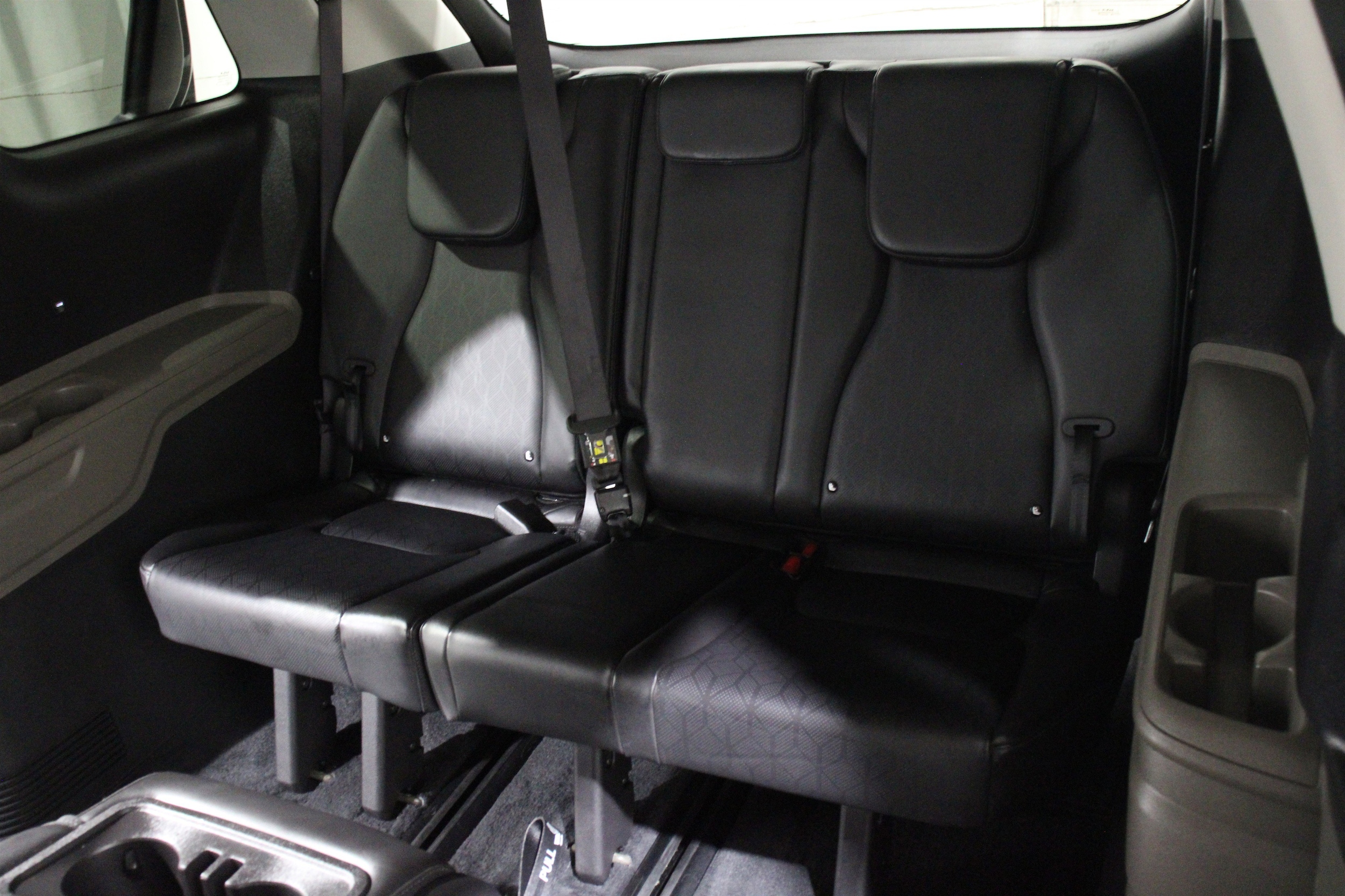 2025 Kia Carnival LXS - Photo 25