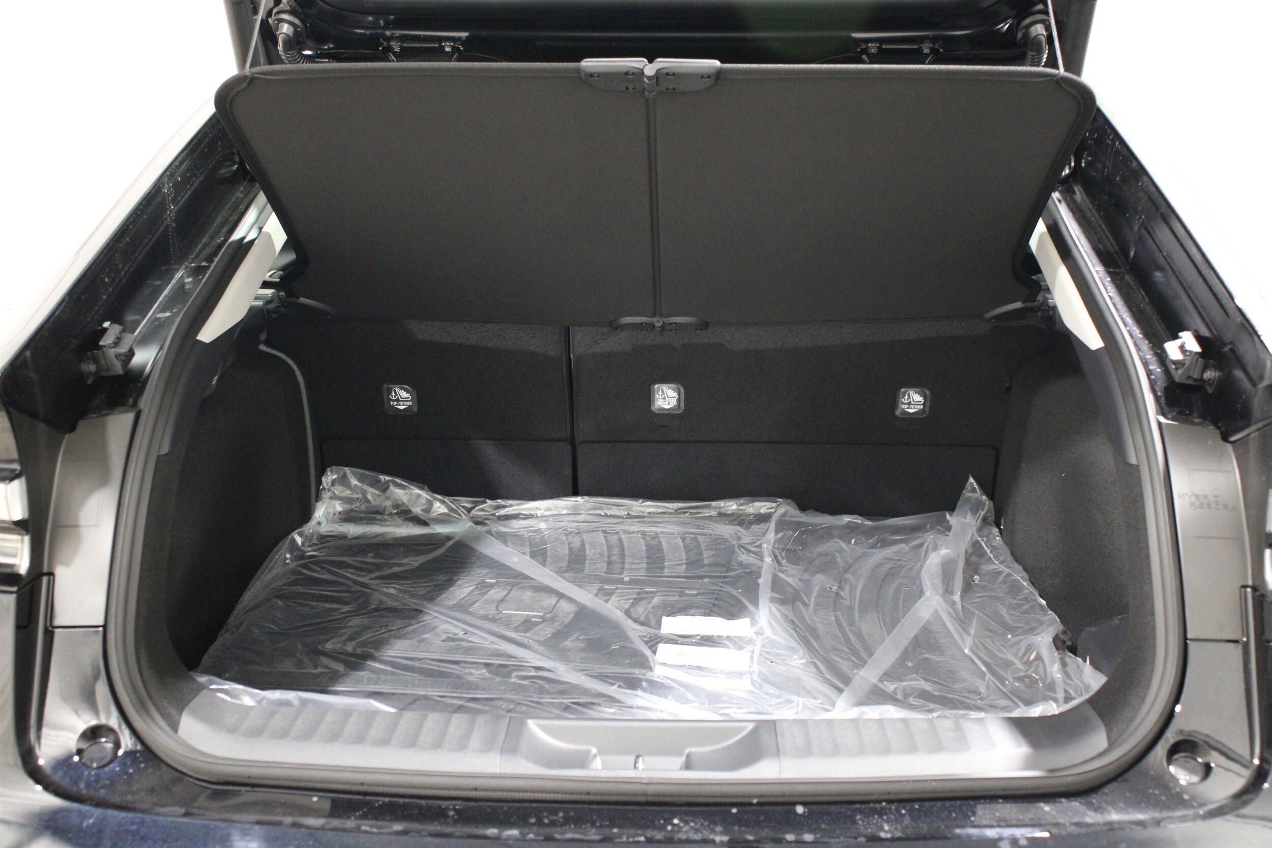 2026 Toyota Prius Plug-in Hybrid XSE Premium - Photo 23