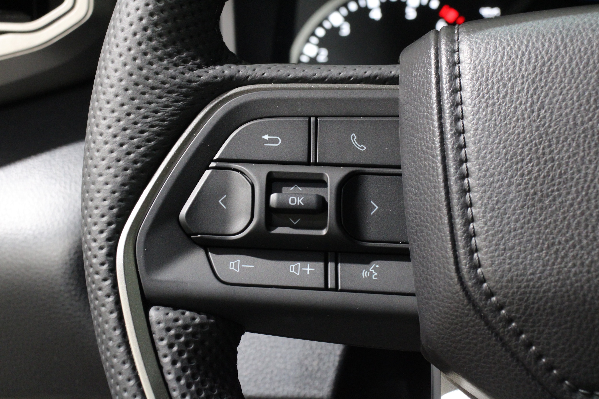 2026 Toyota Tundra SR5 - Photo 9