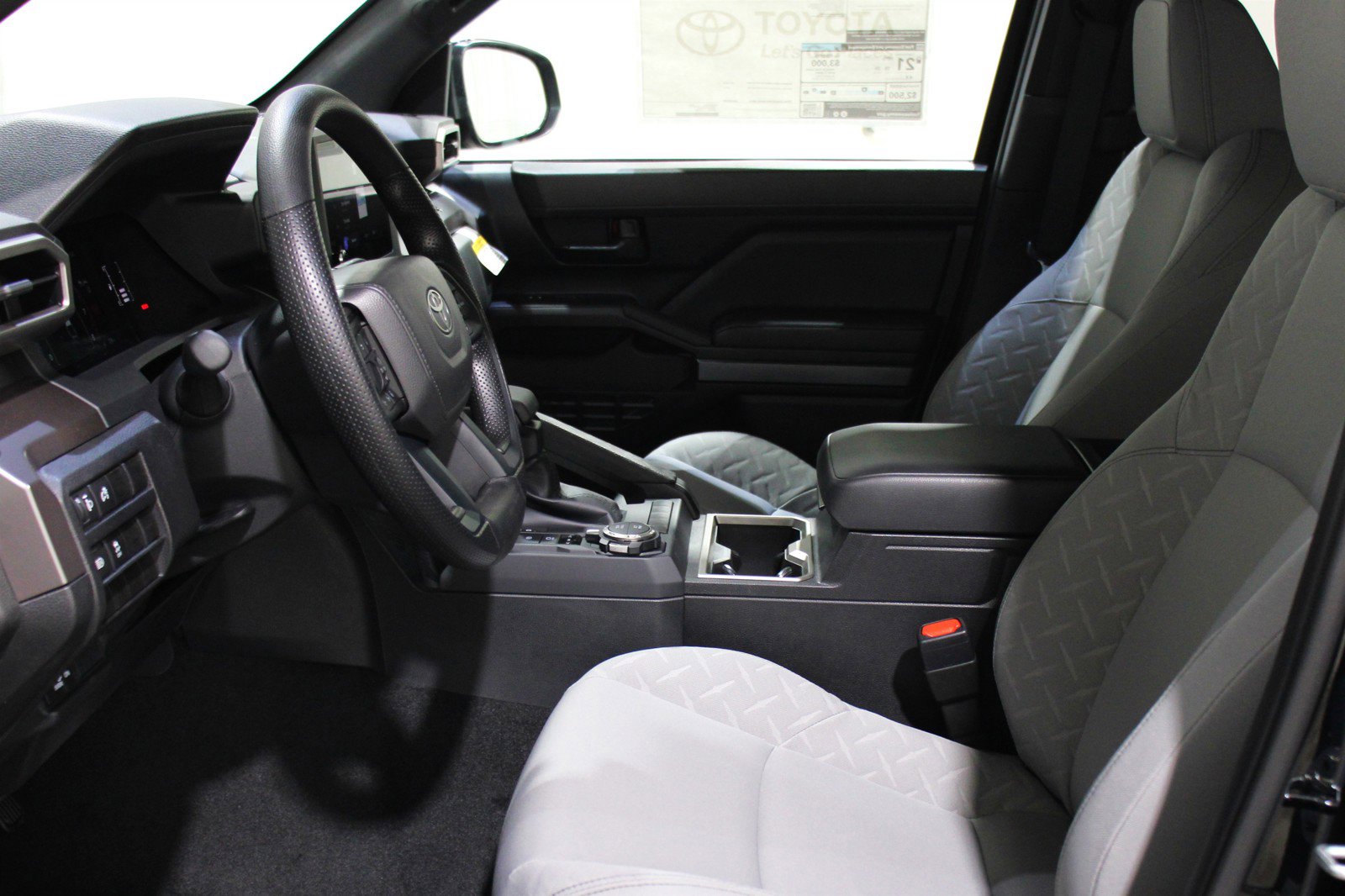 2025 Toyota Tacoma SR5 photo 2