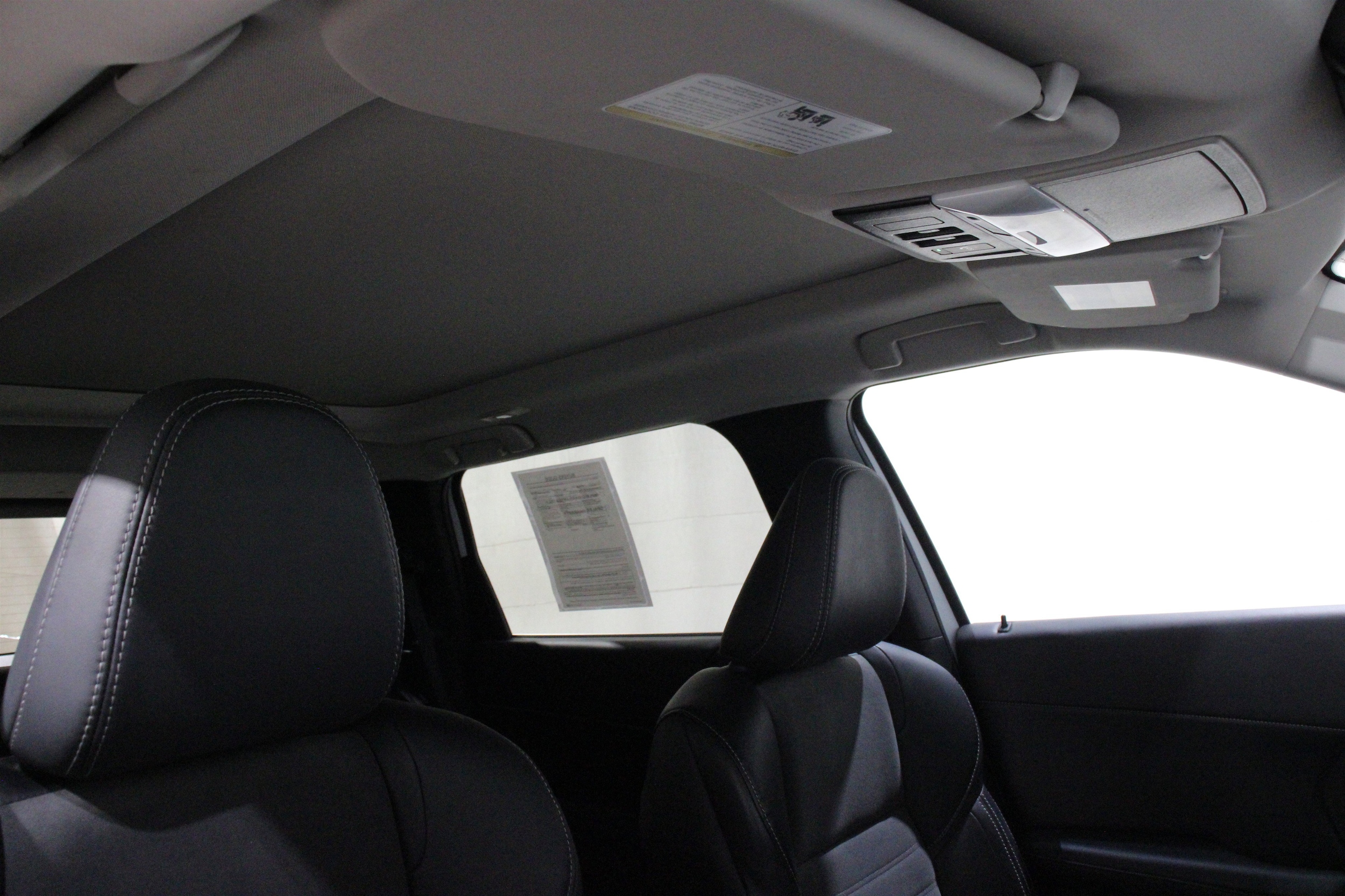 2024 Mitsubishi Outlander Plug-in Hybrid SE - Photo 30
