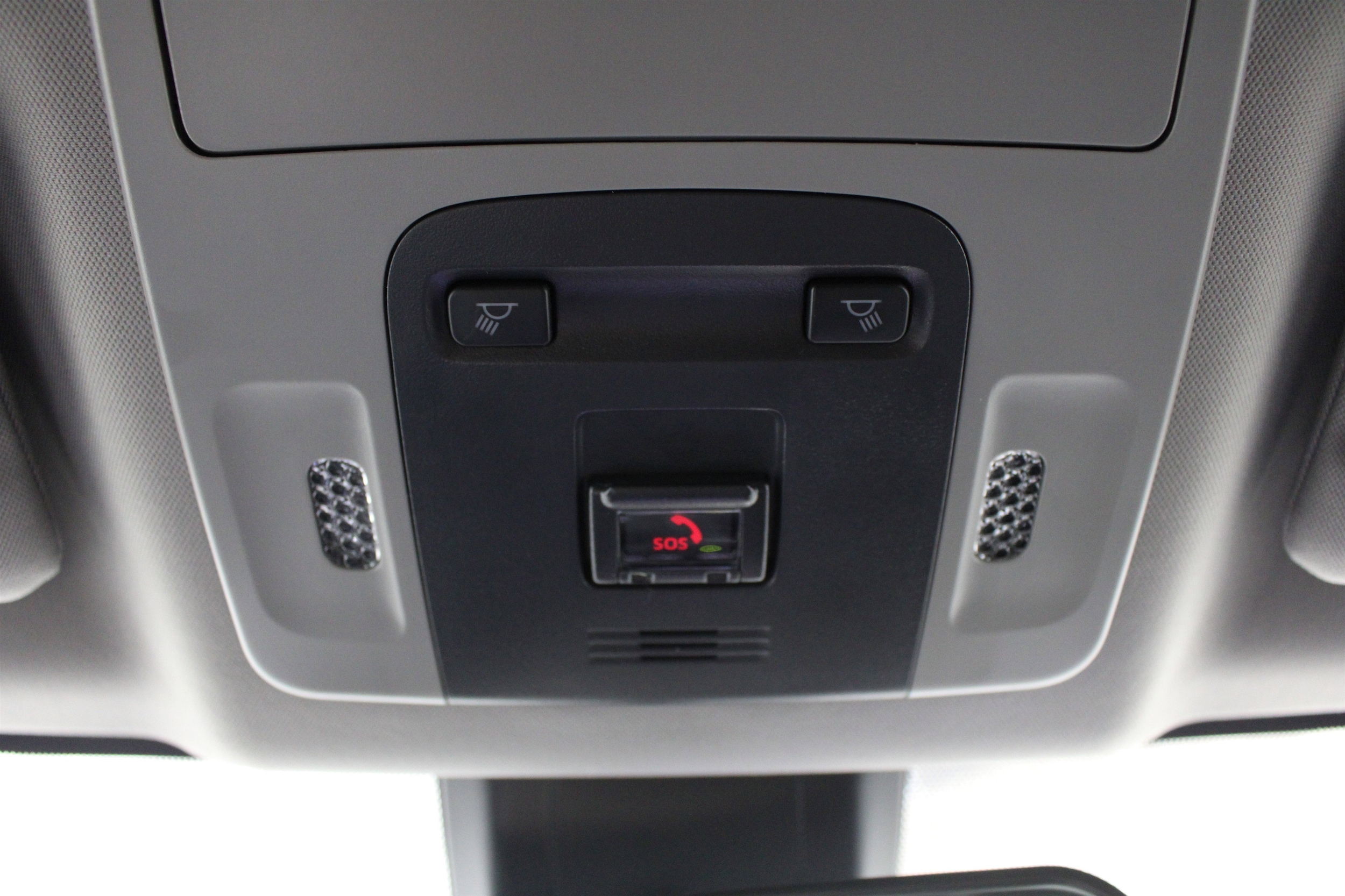 2024 Toyota Camry SE - Photo 18