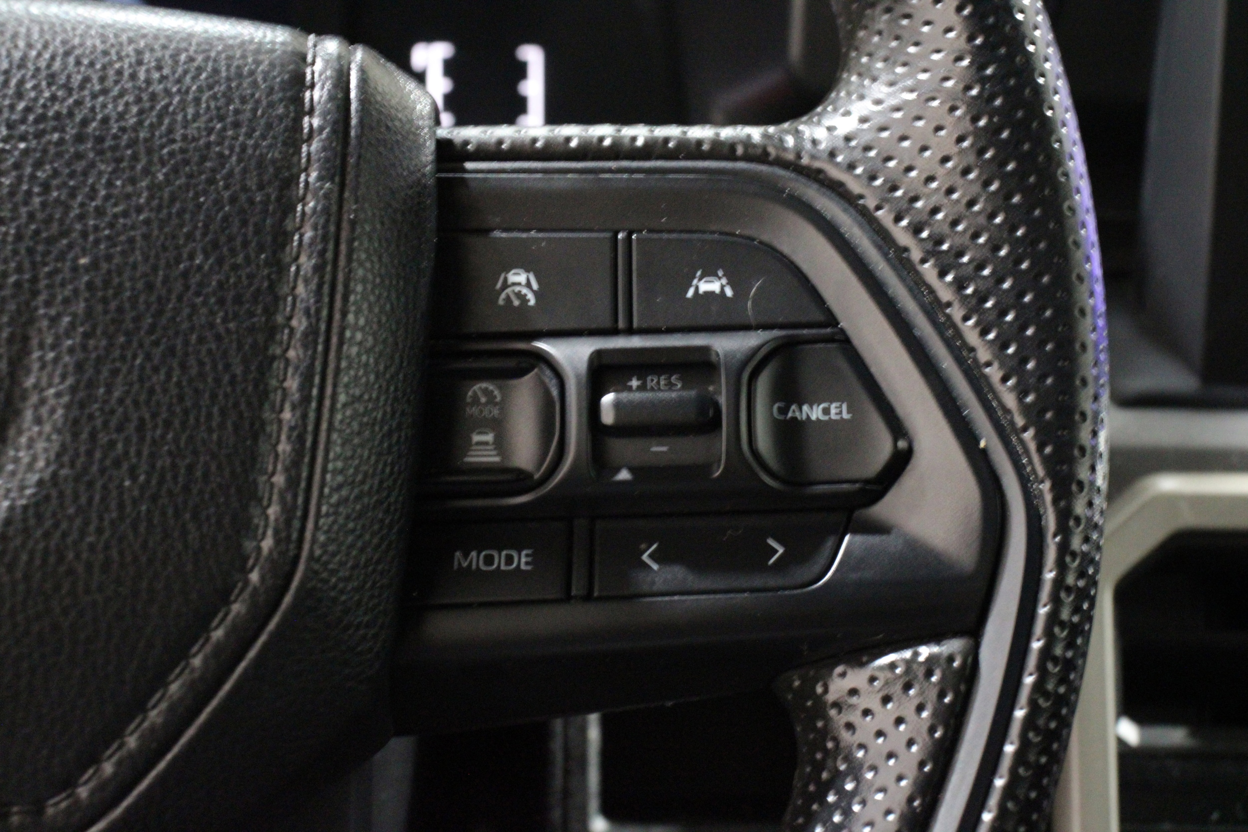 2024 Toyota Tacoma SR5 - Photo 10