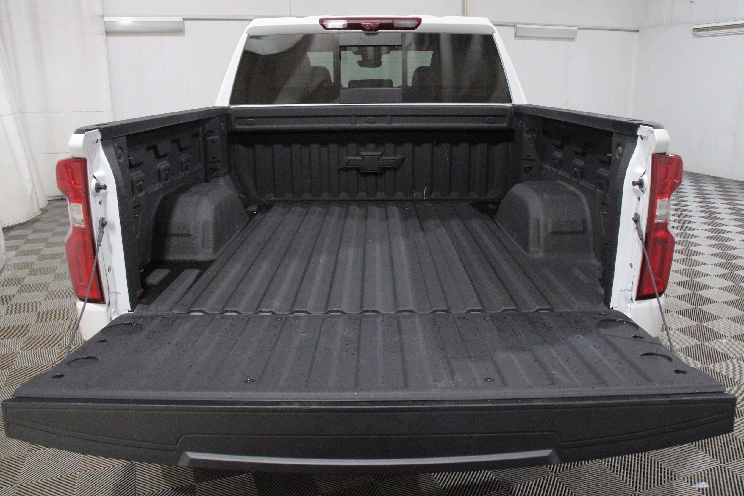 2024 Chevrolet Silverado 1500 LTZ - Photo 22