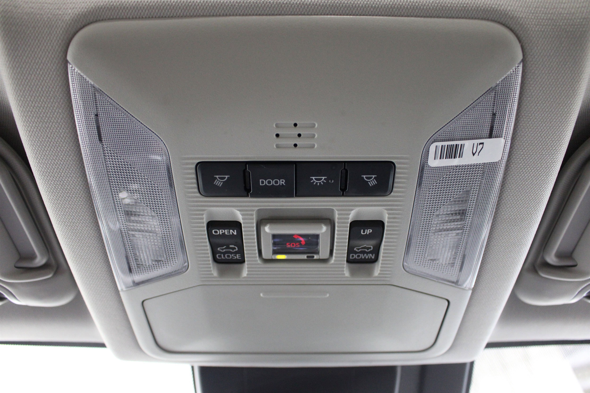 2023 Toyota RAV4 XLE - Photo 18