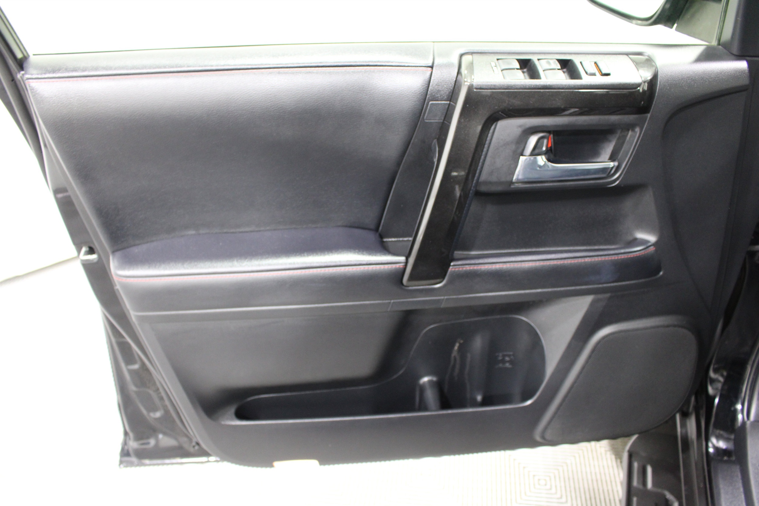 2024 Toyota 4Runner TRD Pro - Photo 6