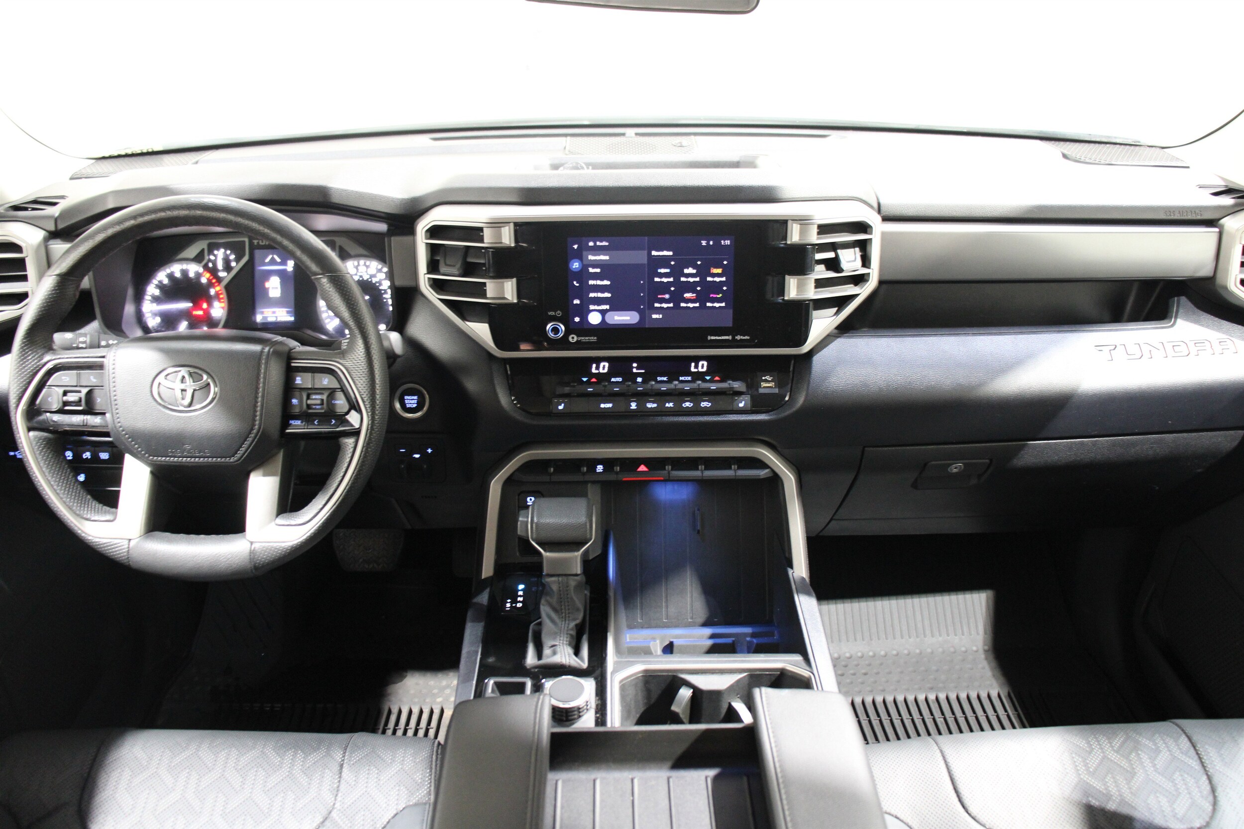 2024 Toyota Tundra SR5 photo 2