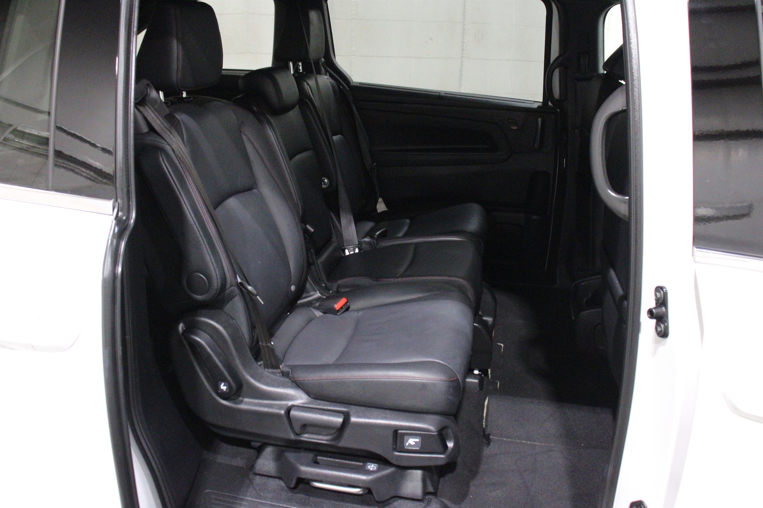 2025 Honda Odyssey Sport L - Photo 28