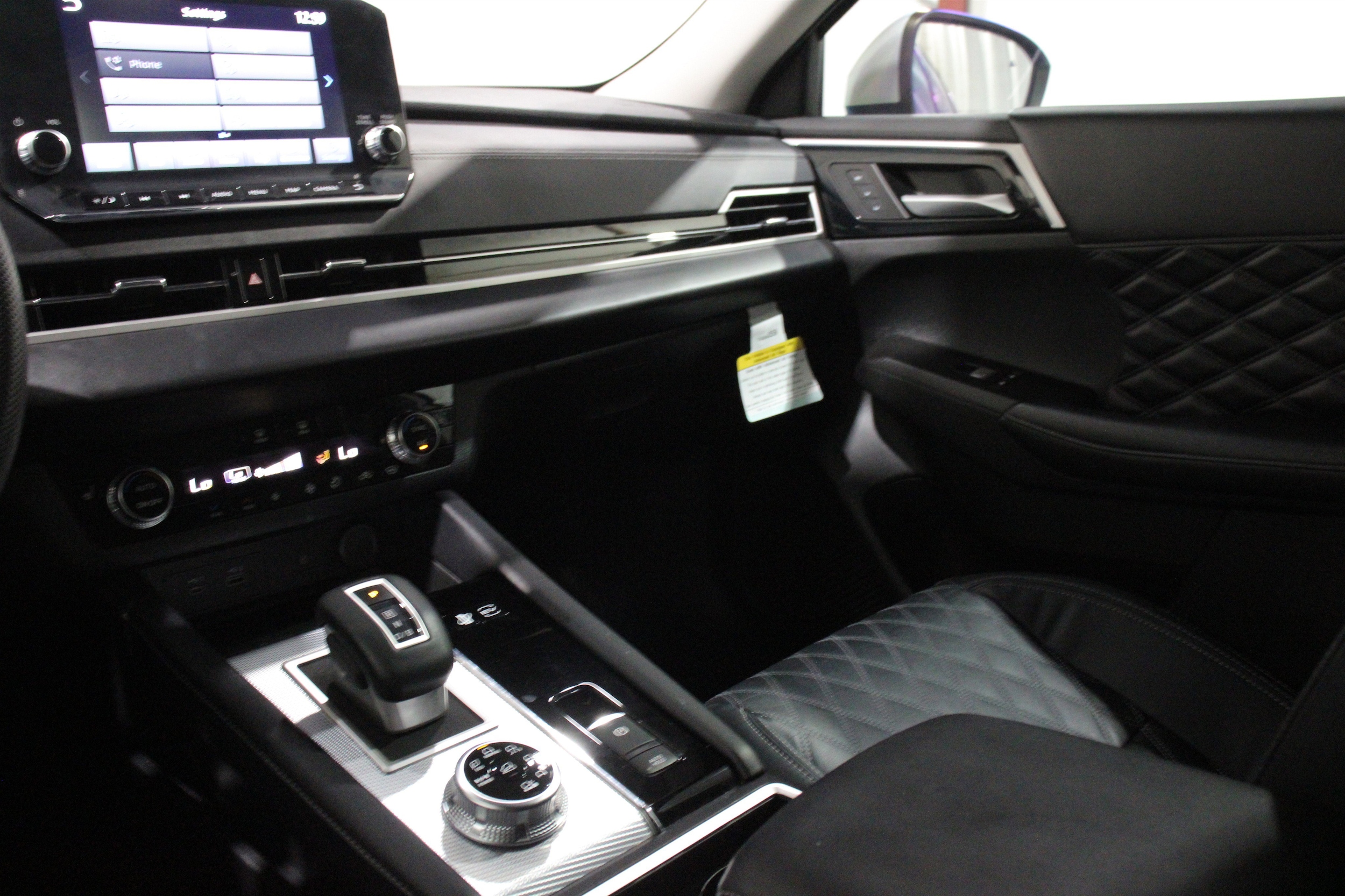 2023 Mitsubishi Outlander Plug-In Hybrid SEL - Photo 20