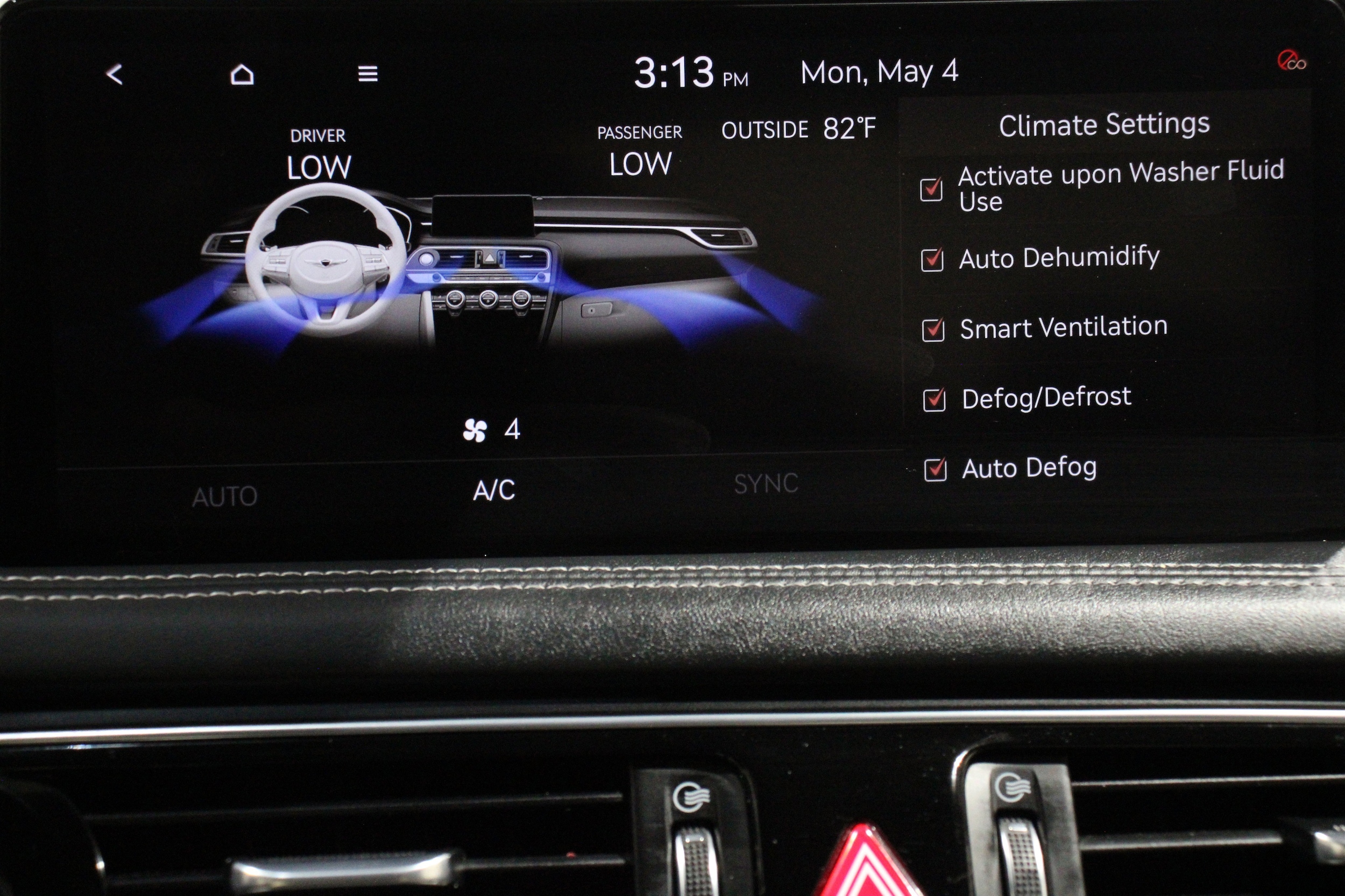 2022 GENESIS G70 Standard - Photo 16