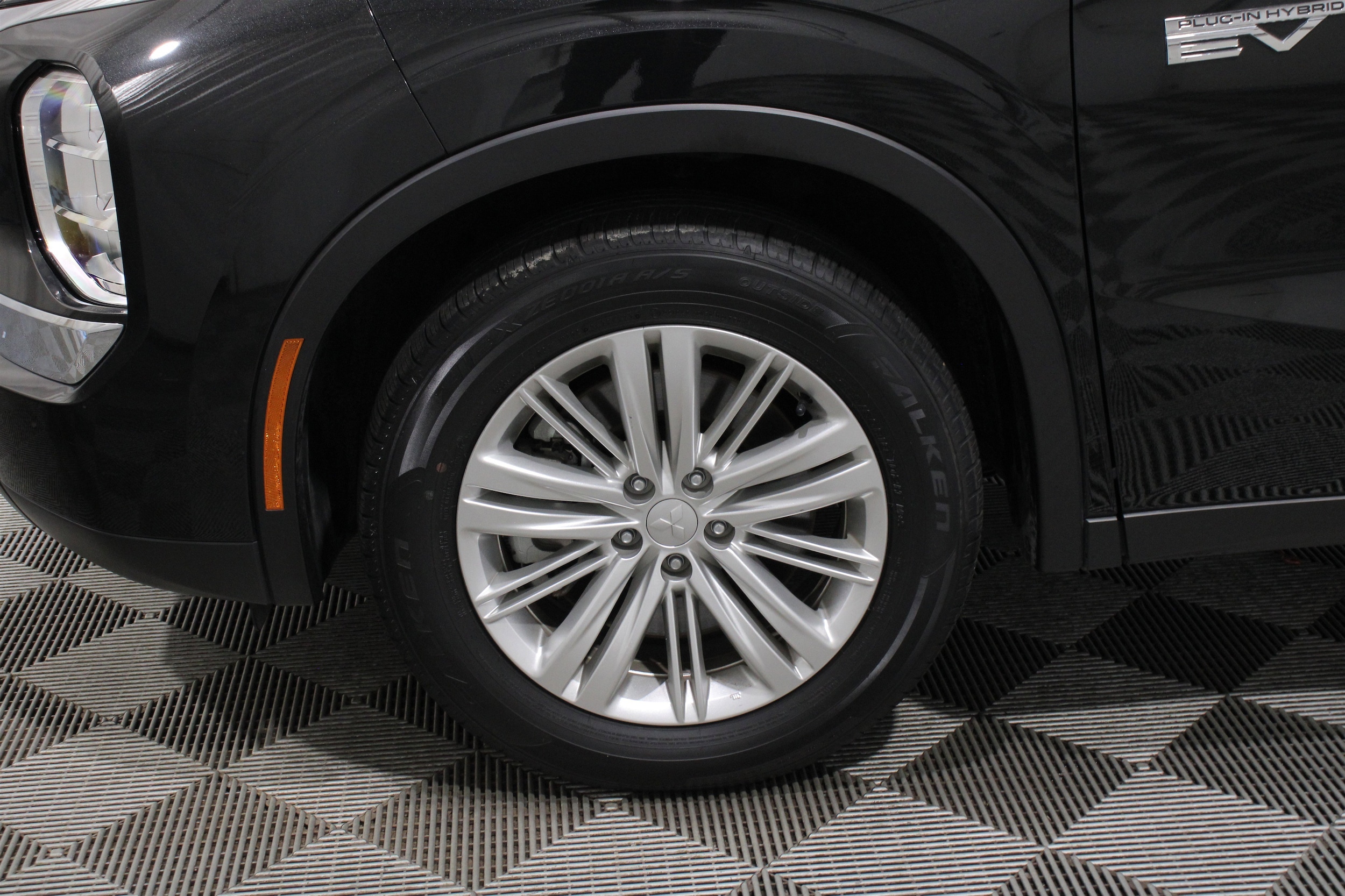2024 Mitsubishi Outlander Plug-in Hybrid ES - Photo 42