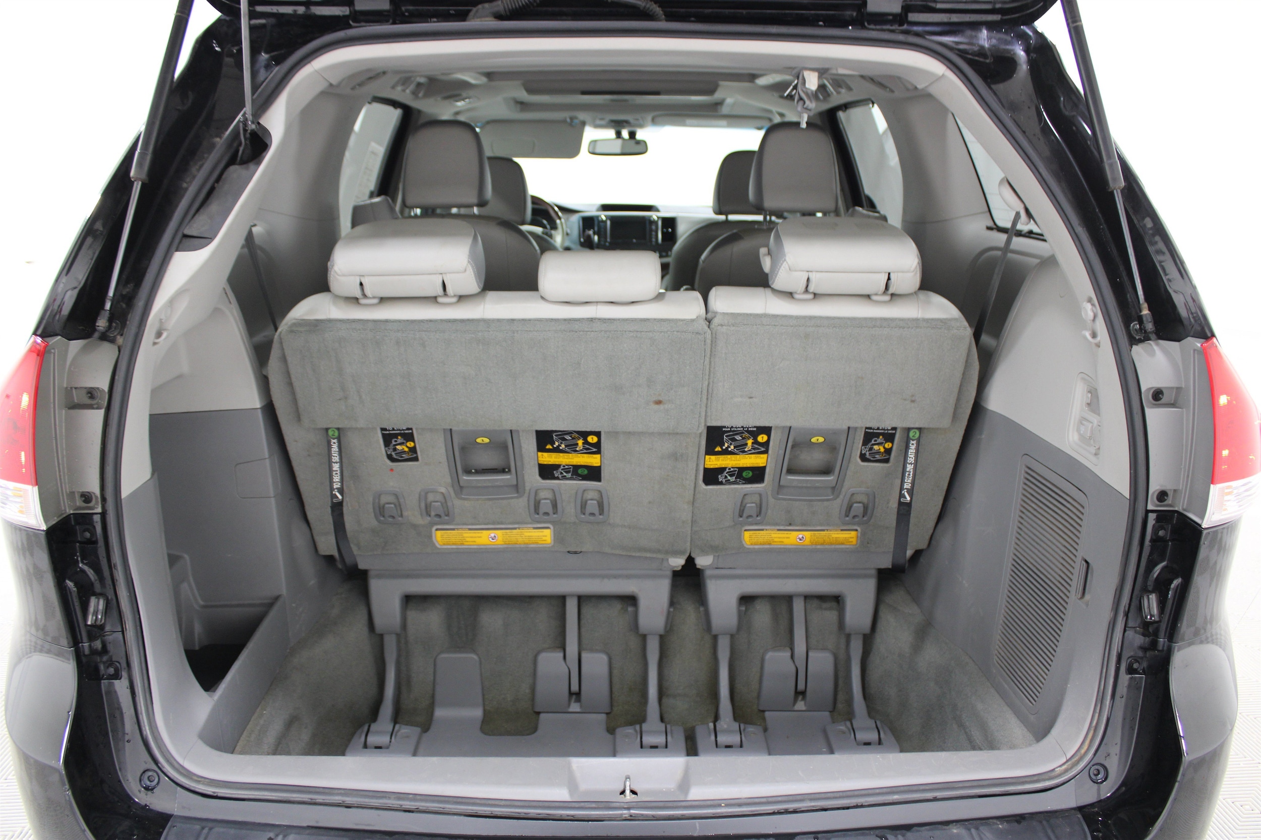 2014 Toyota Sienna Limited - Photo 22