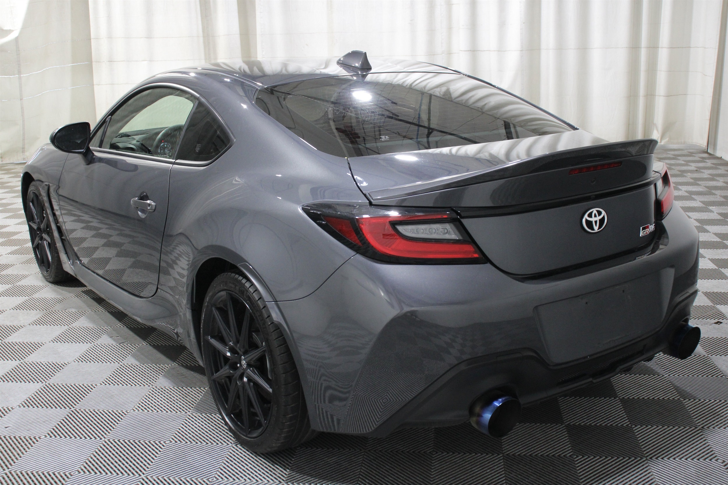 2023 Toyota GR86 Premium - Photo 33